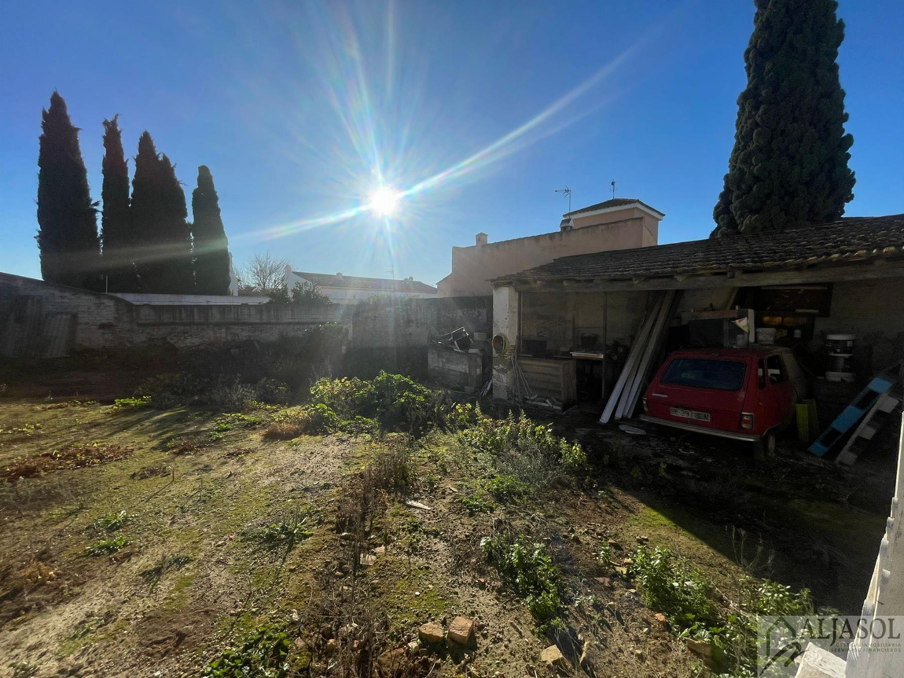 For sale of house in Salteras