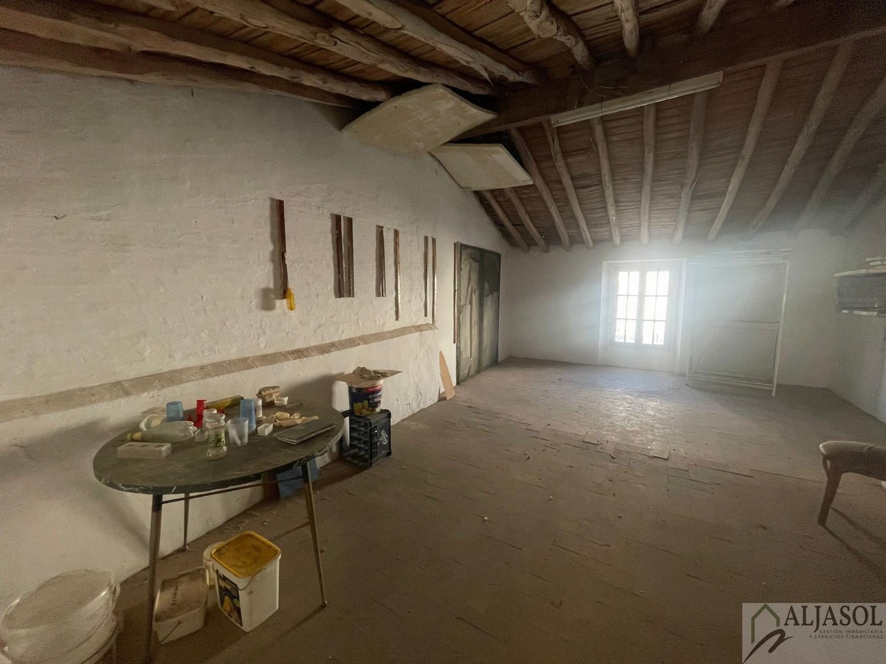 For sale of house in Salteras