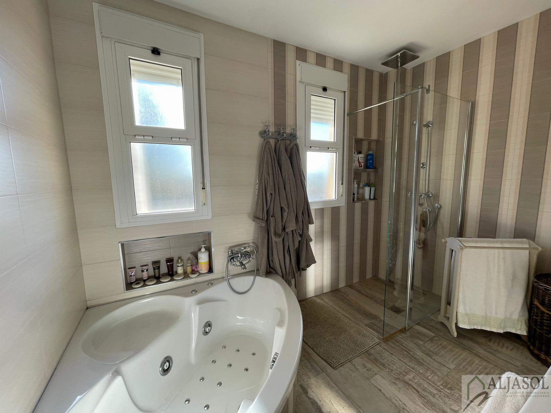 Venta de casa en Bollullos de la Mitación