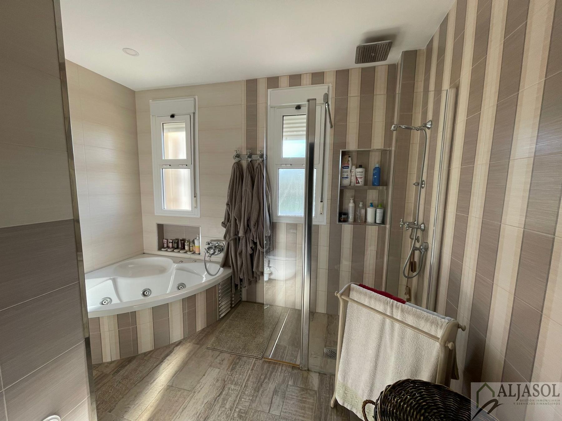 Venta de casa en Bollullos de la Mitación