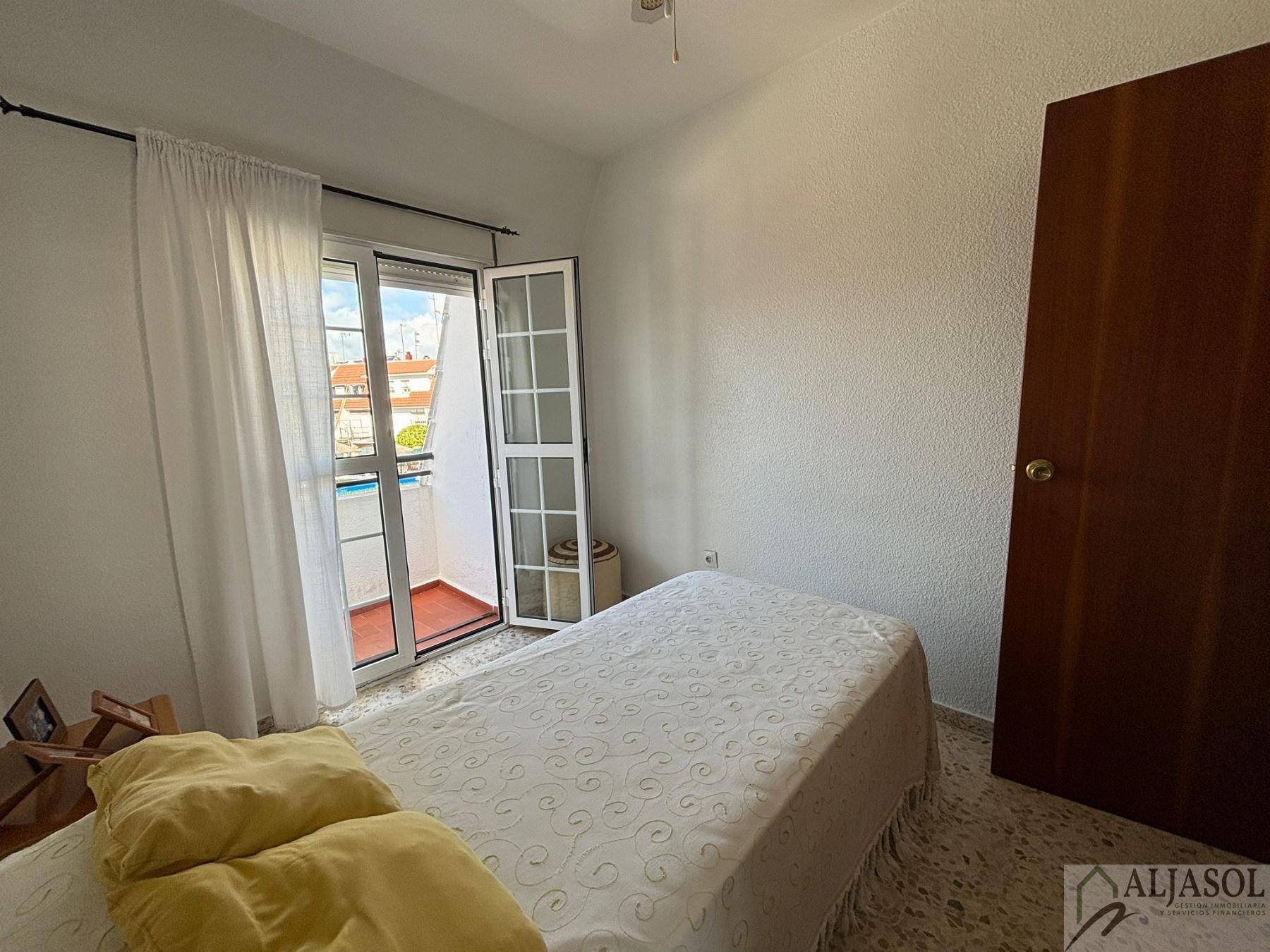 For sale of house in Tomares