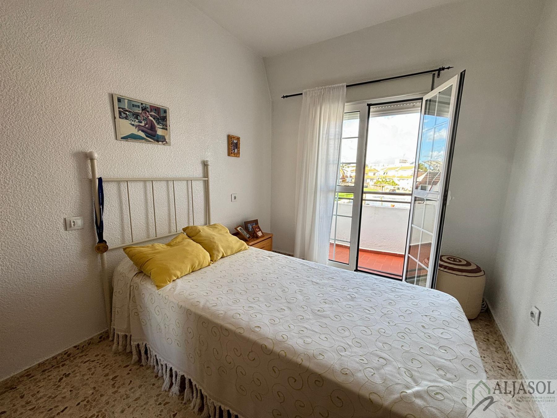 For sale of house in Tomares