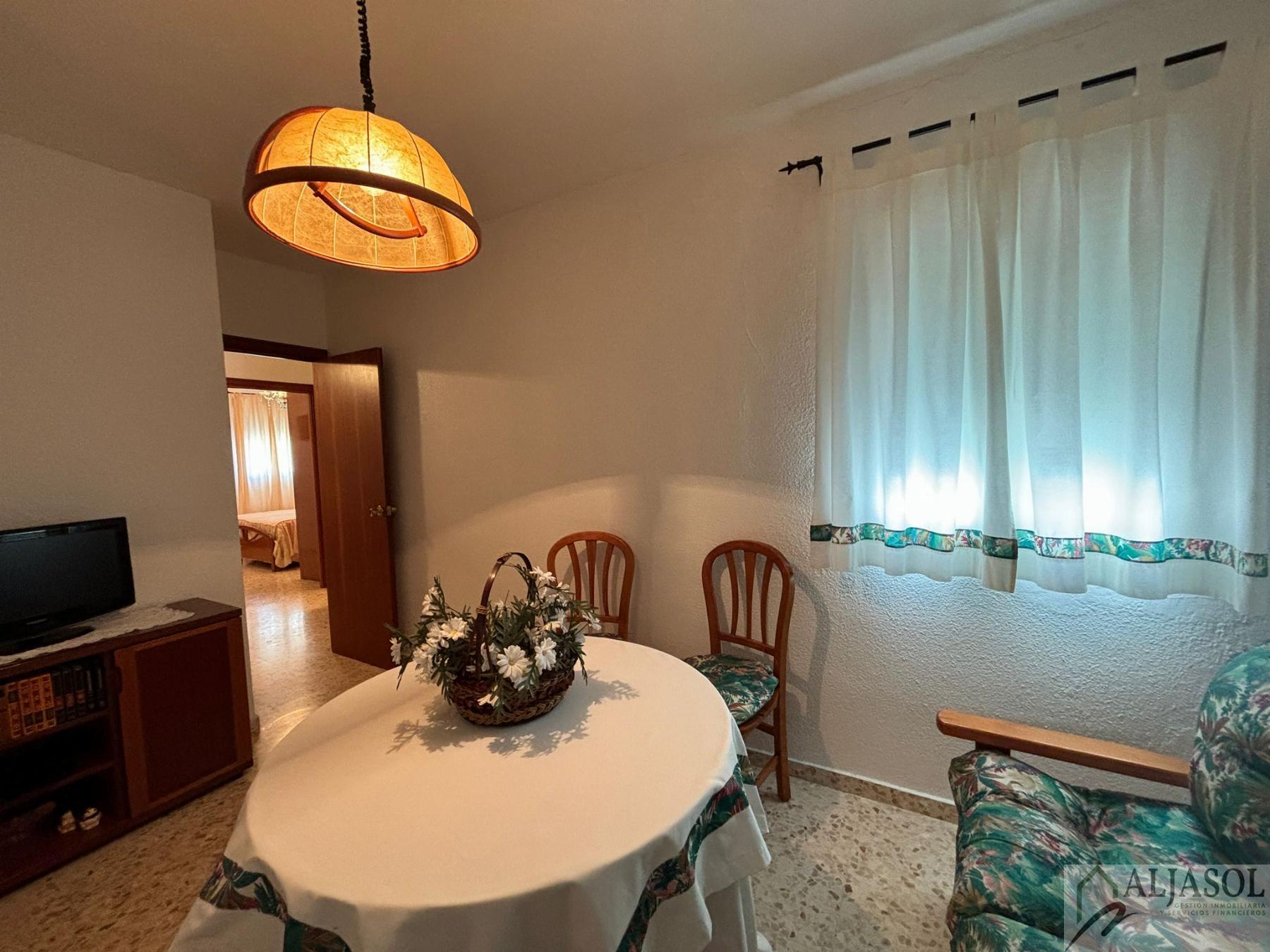 For sale of house in Tomares