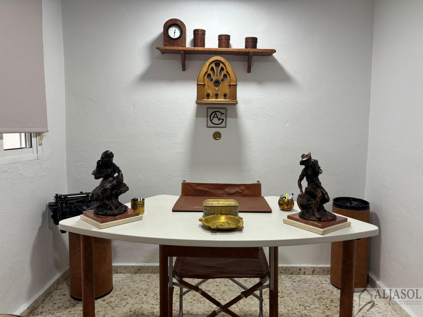 For sale of house in Tomares