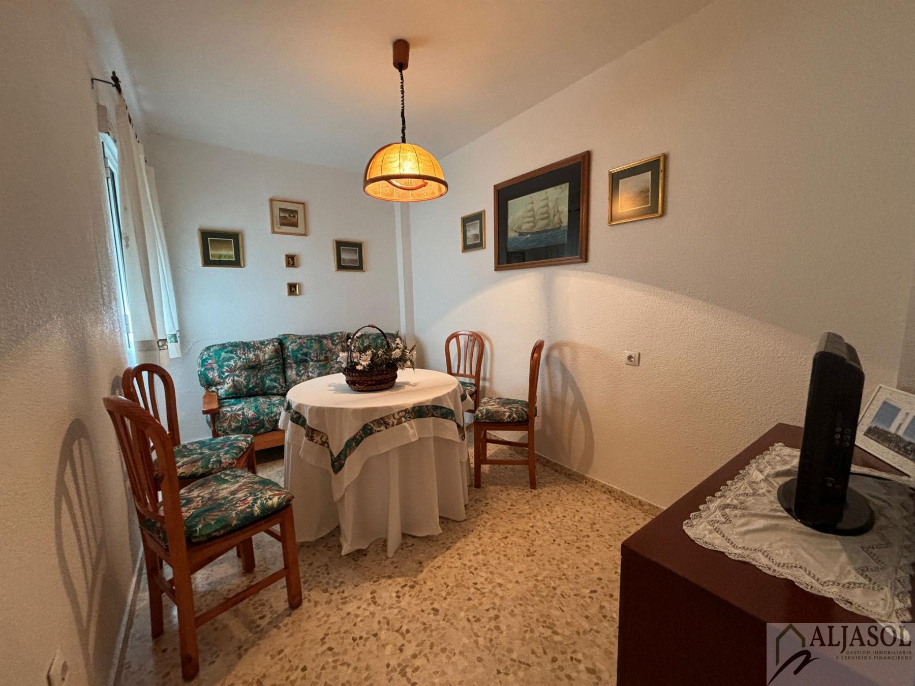 For sale of house in Tomares