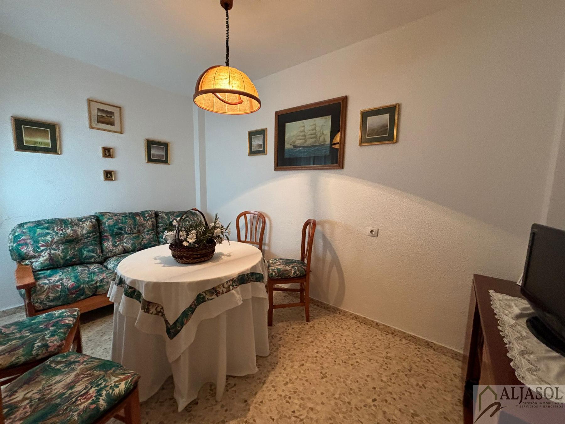 For sale of house in Tomares