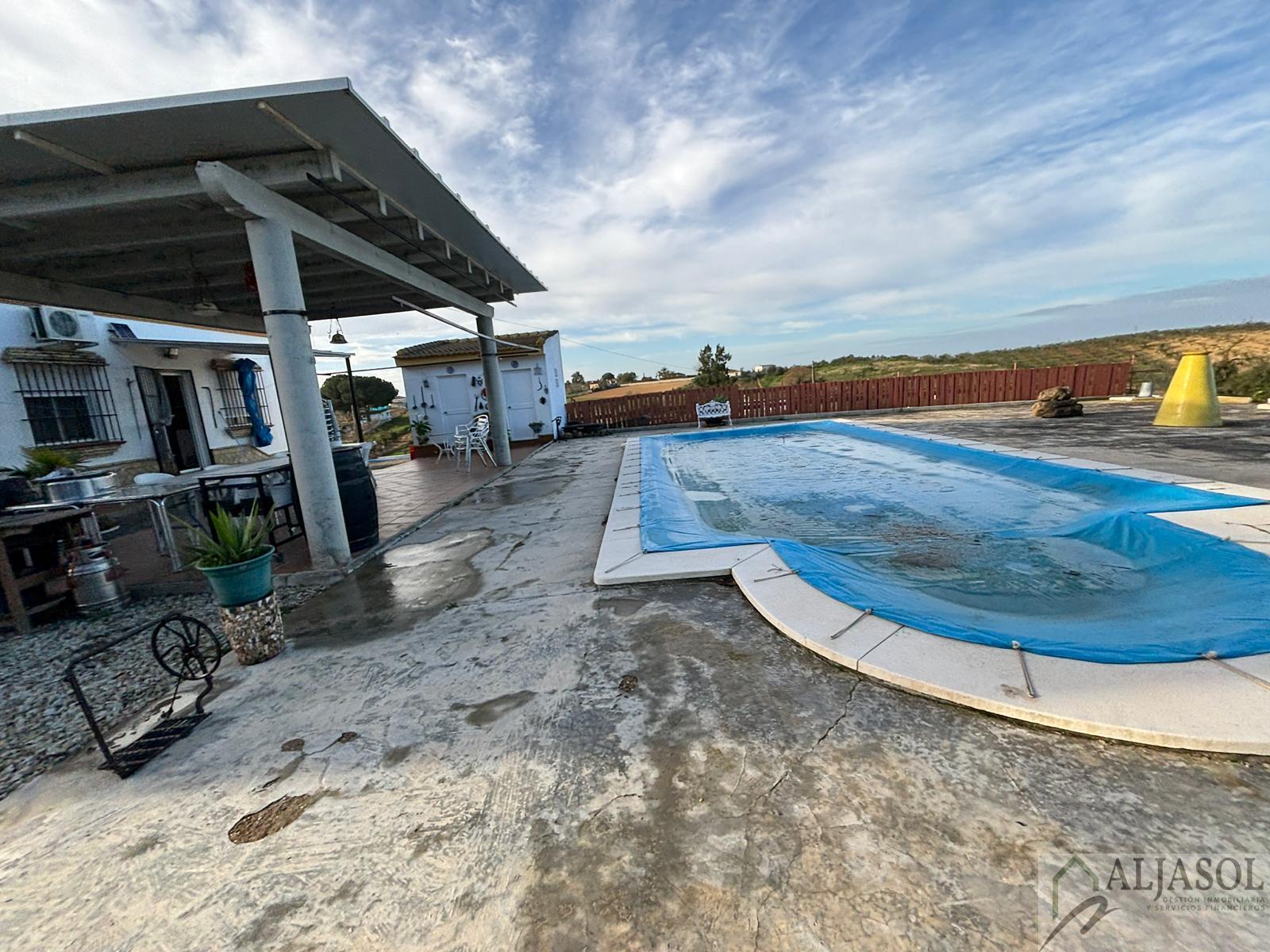 Venta de terreno en Sanlúcar la Mayor