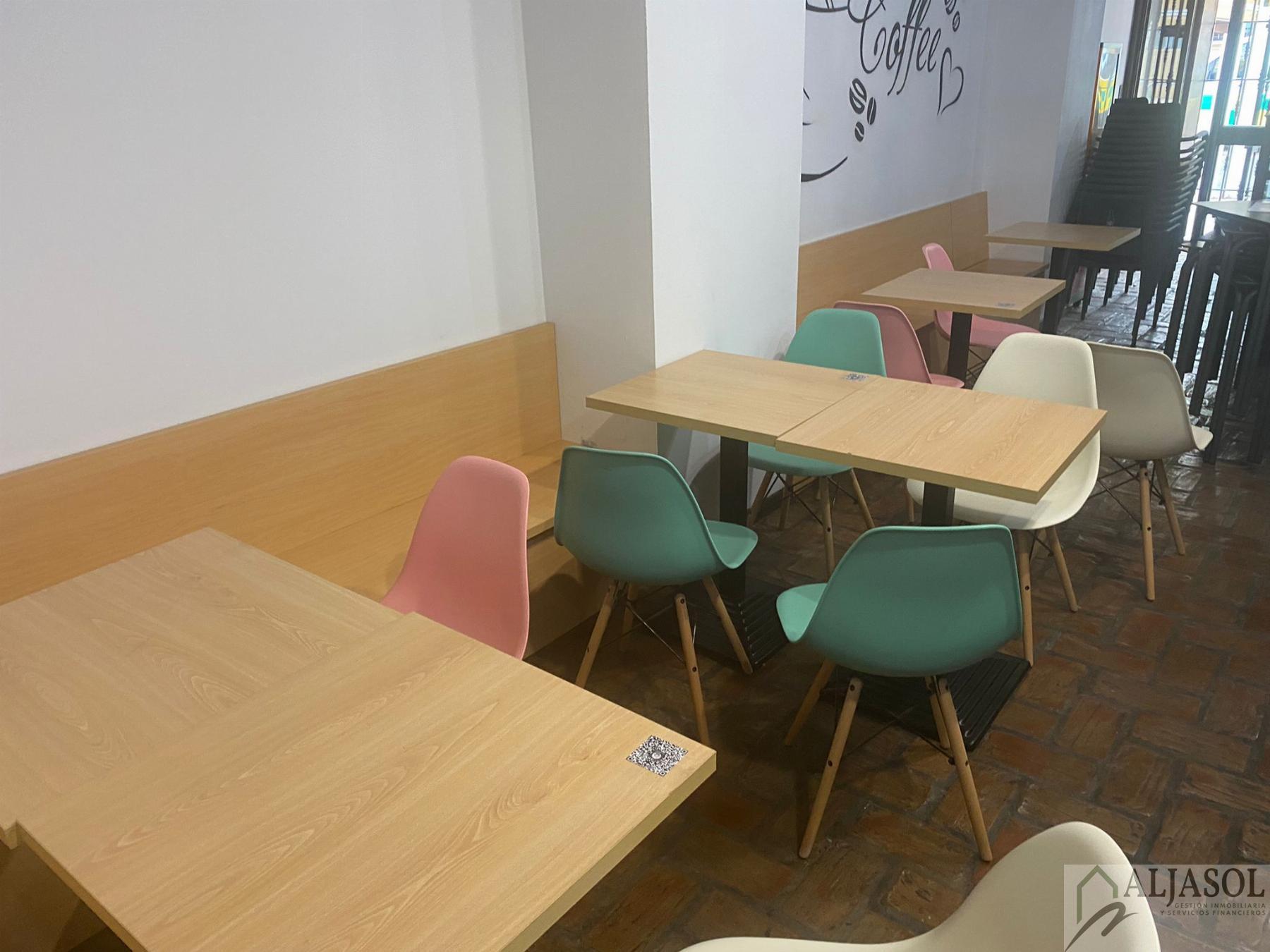 For sale of commercial in San Juan de Aznalfarache