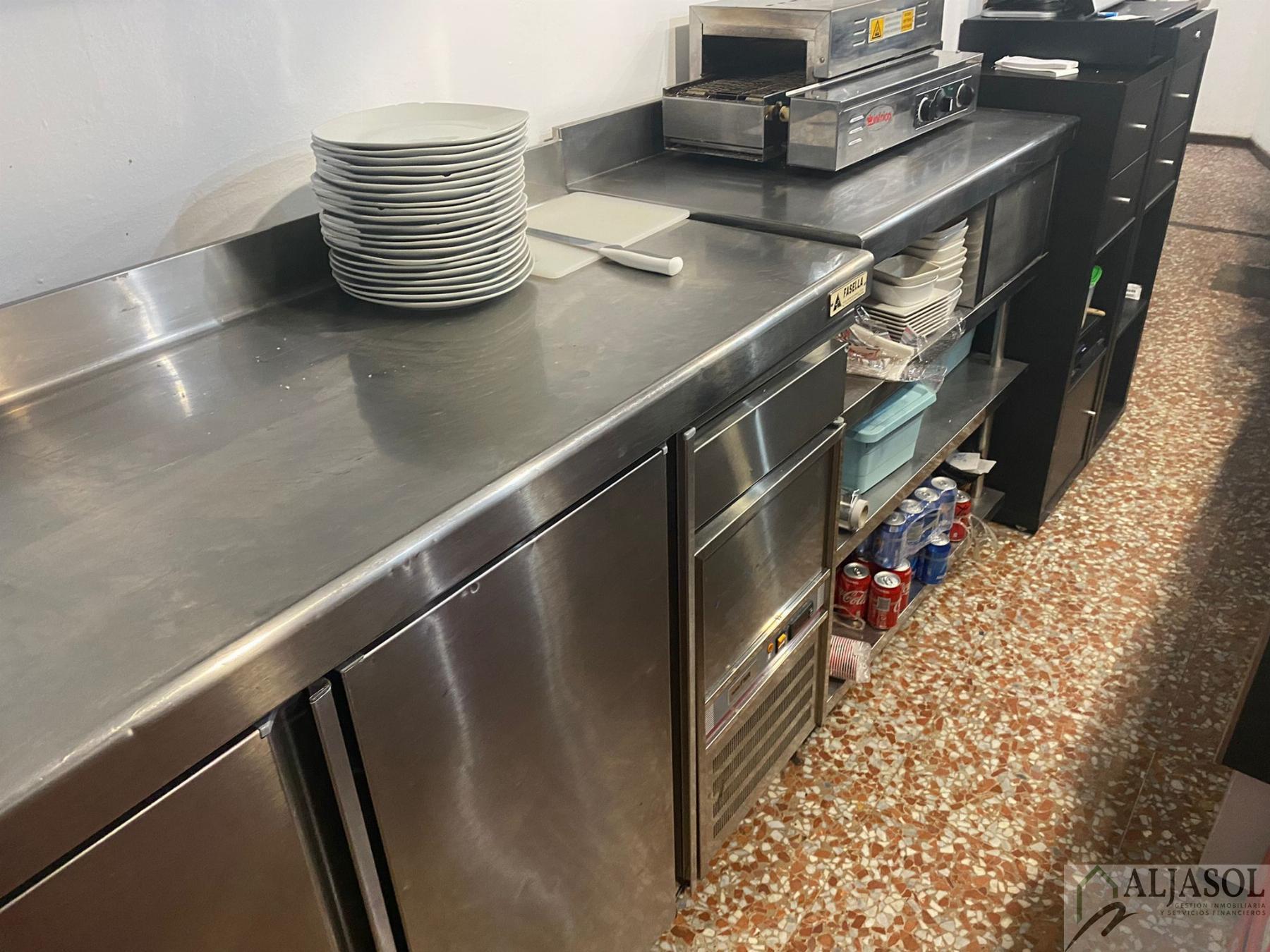 For sale of commercial in San Juan de Aznalfarache