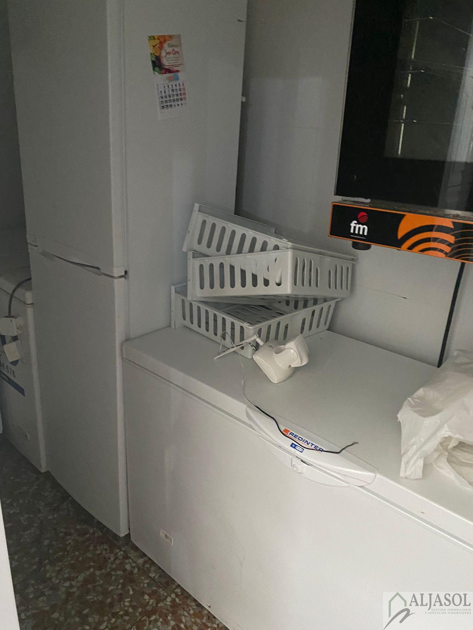 For sale of commercial in San Juan de Aznalfarache