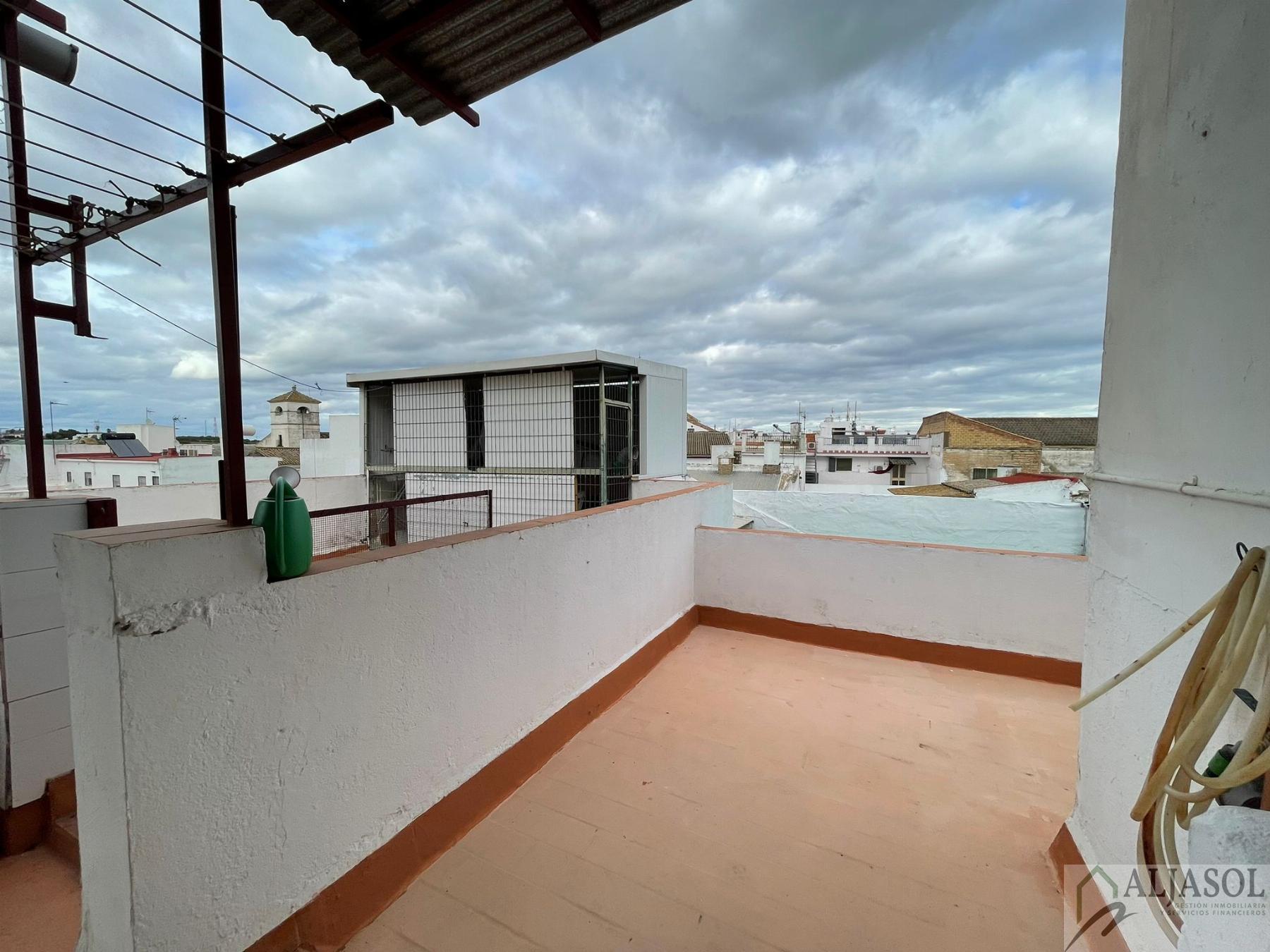 For sale of house in Valencina de la Concepción