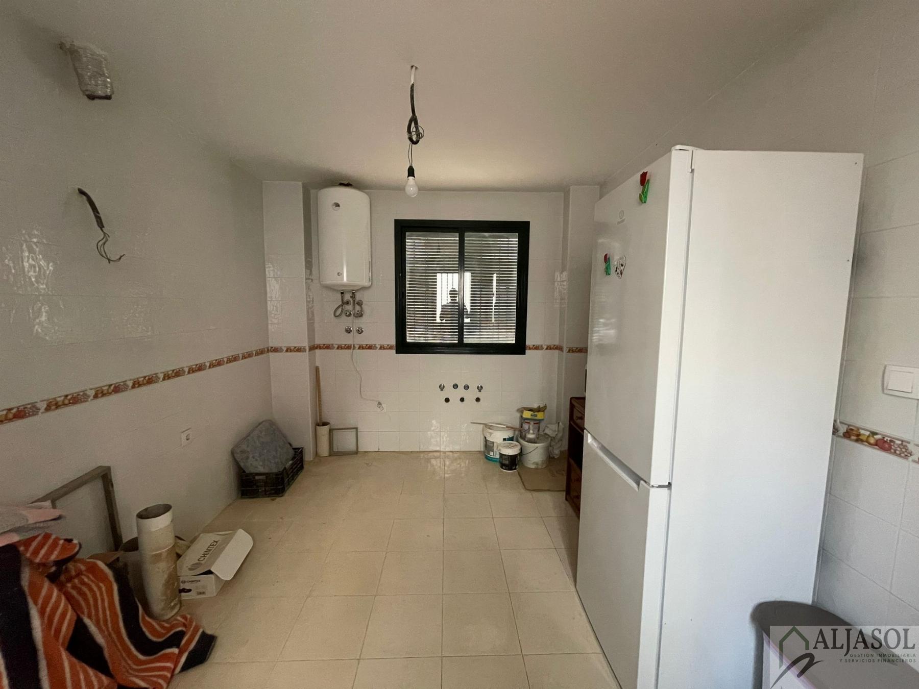 For sale of house in Olivares