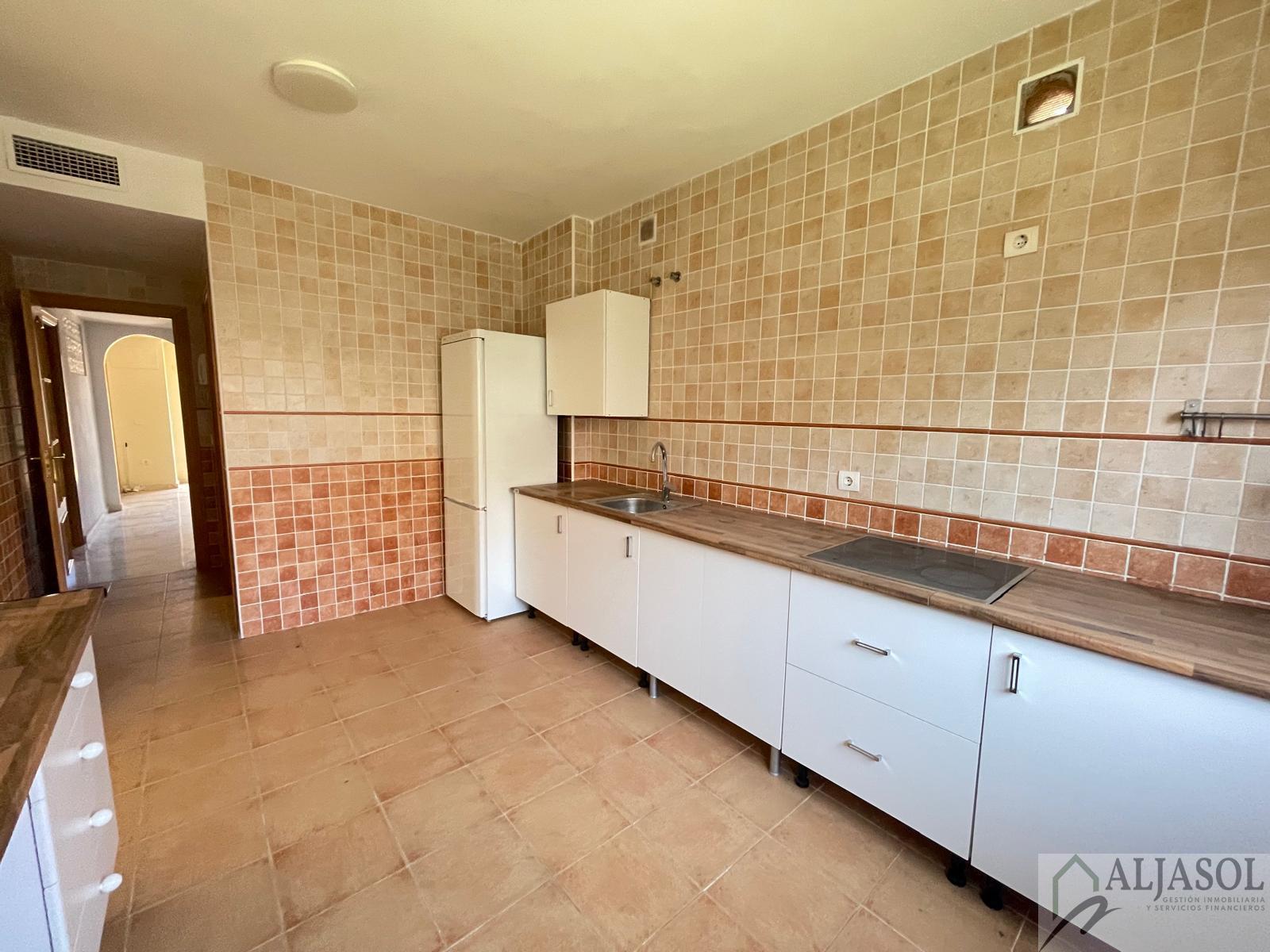 For sale of house in Almensilla