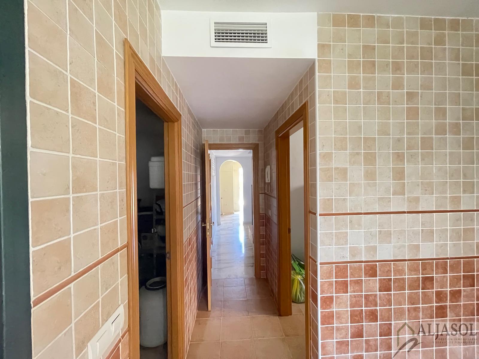 For sale of house in Almensilla