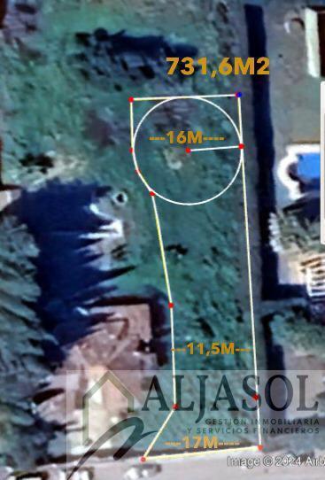 For sale of land in Palomares del Río
