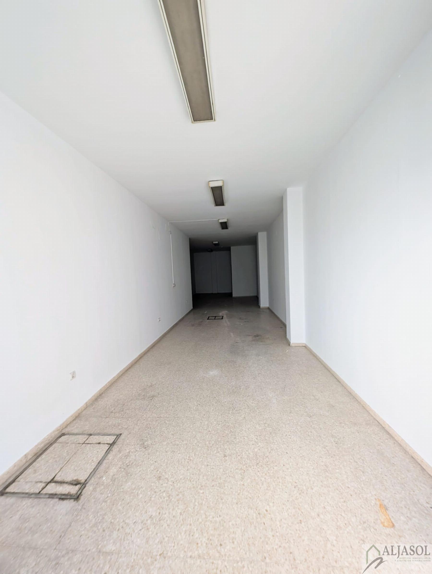 For rent of commercial in Castilleja de la Cuesta