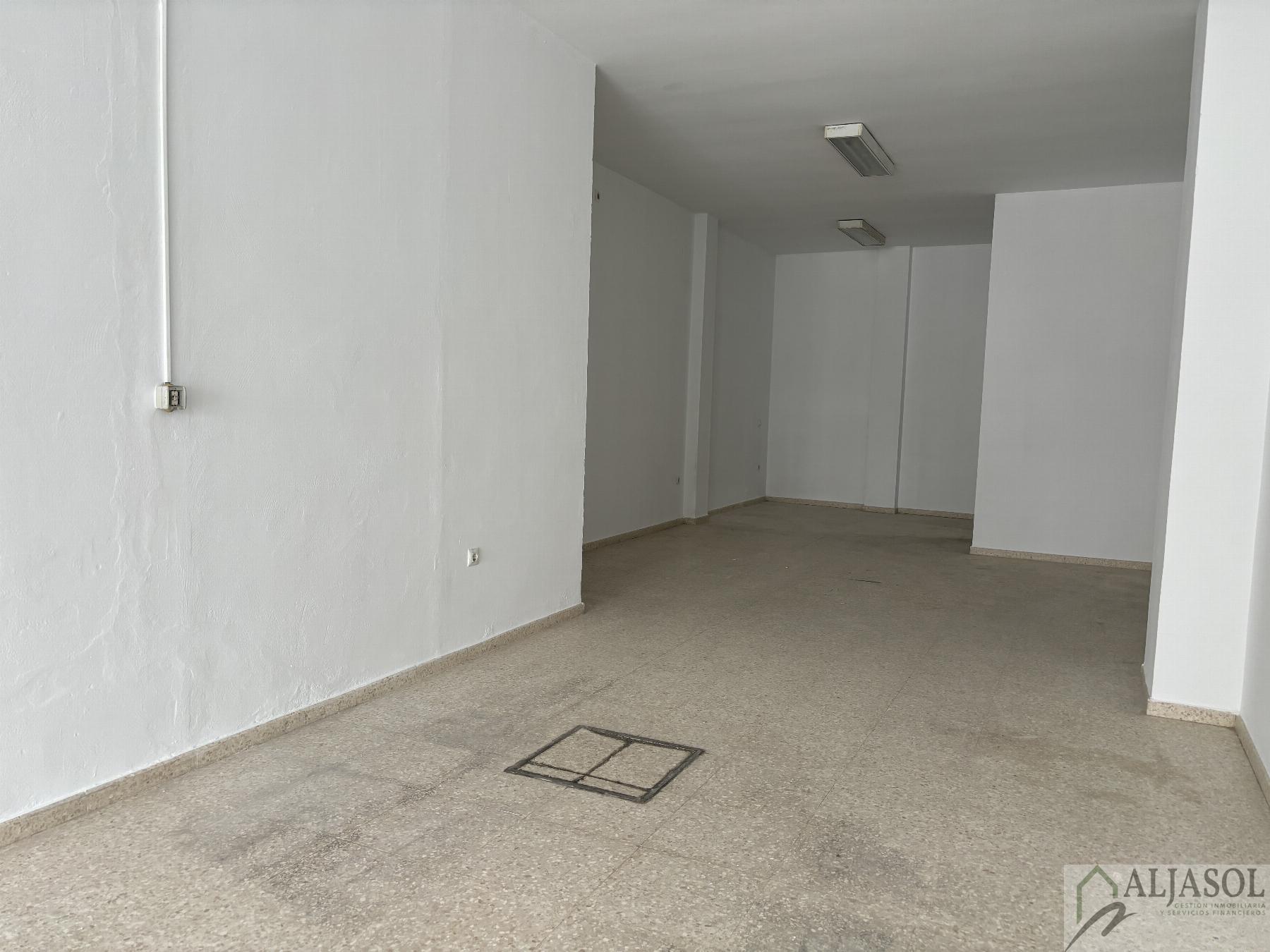 For rent of commercial in Castilleja de la Cuesta