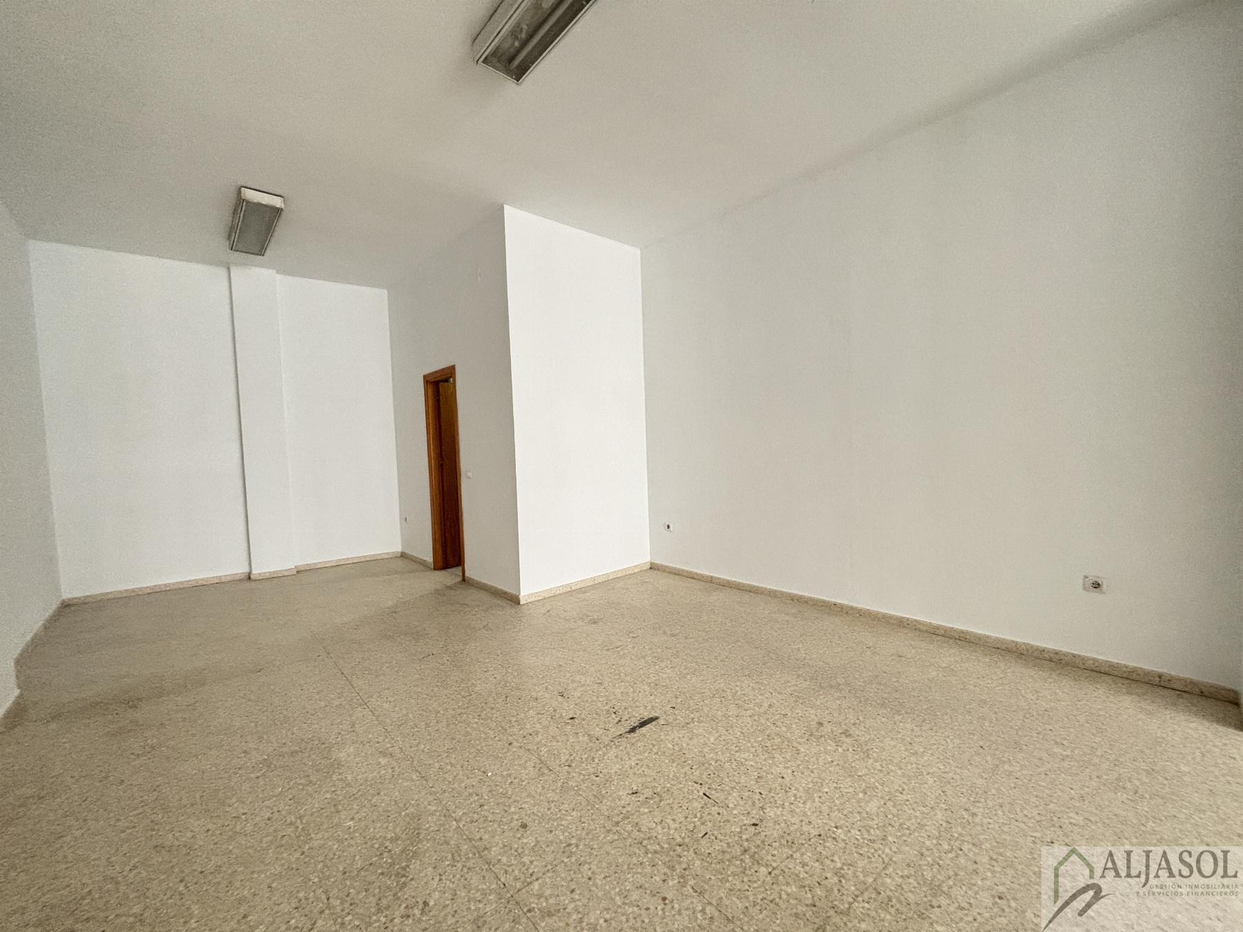 For rent of commercial in Castilleja de la Cuesta