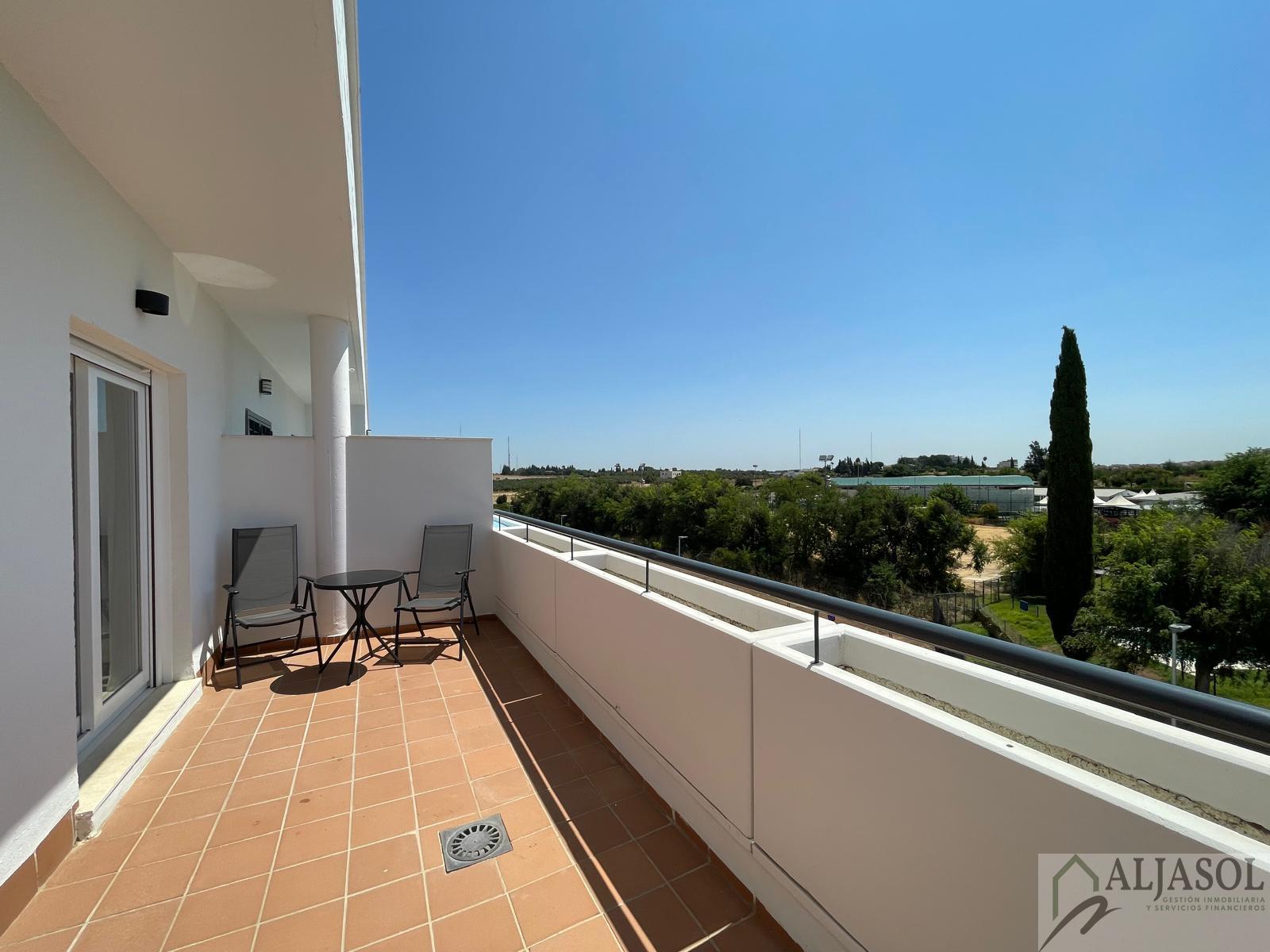 For sale of flat in Gines