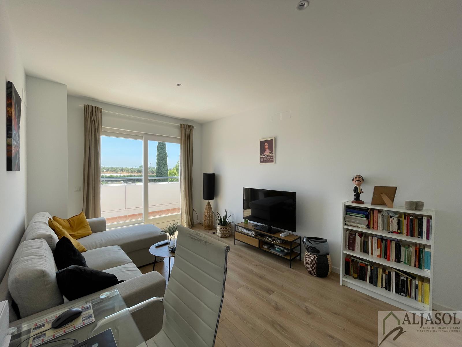 For sale of flat in Gines