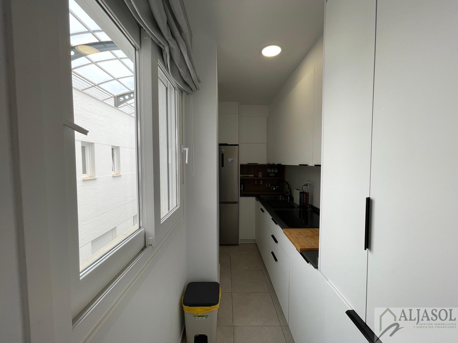 For sale of flat in Gines