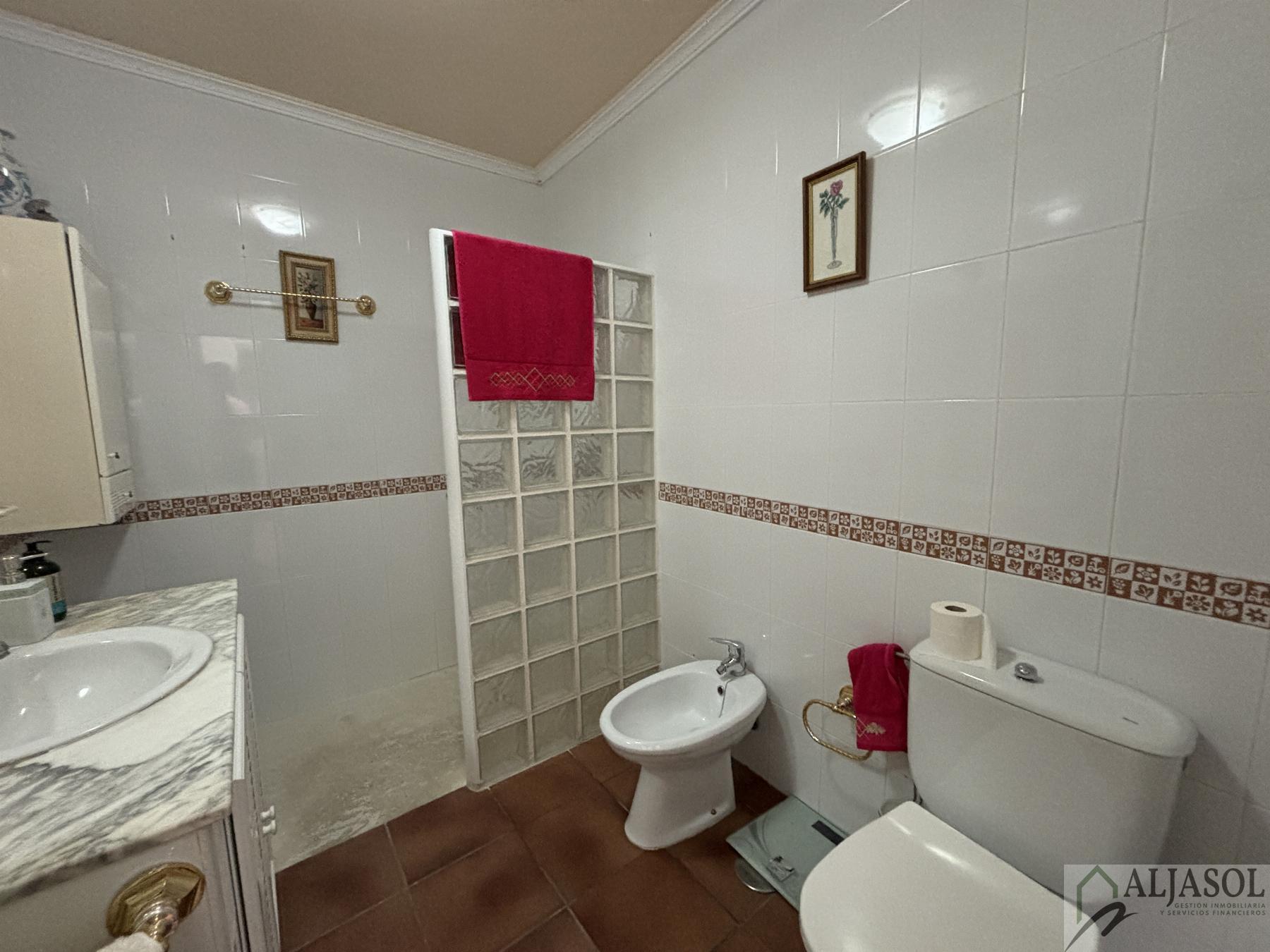 For sale of house in Castilleja de la Cuesta