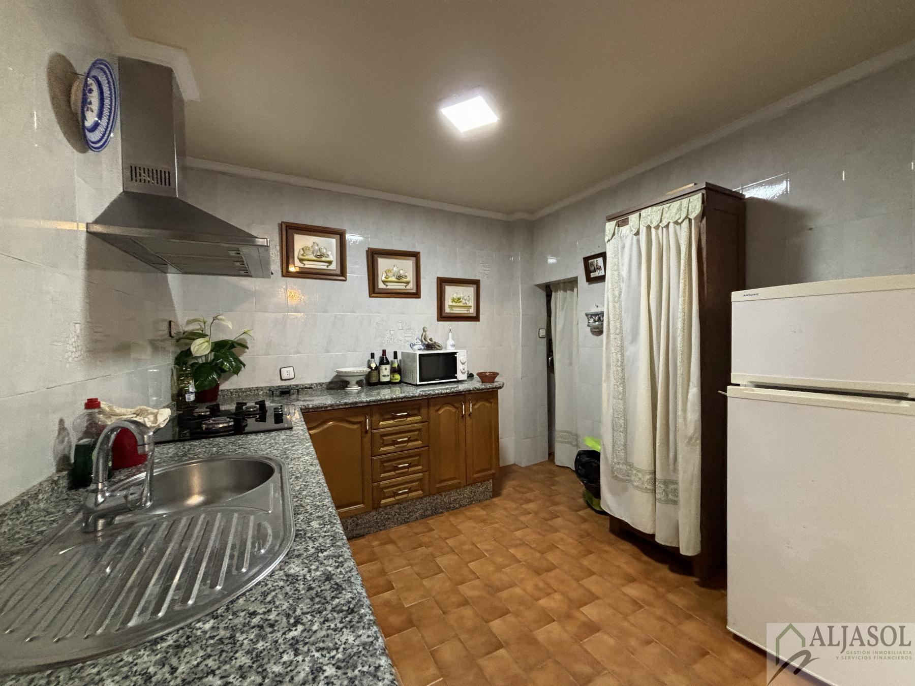 For sale of house in Castilleja de la Cuesta