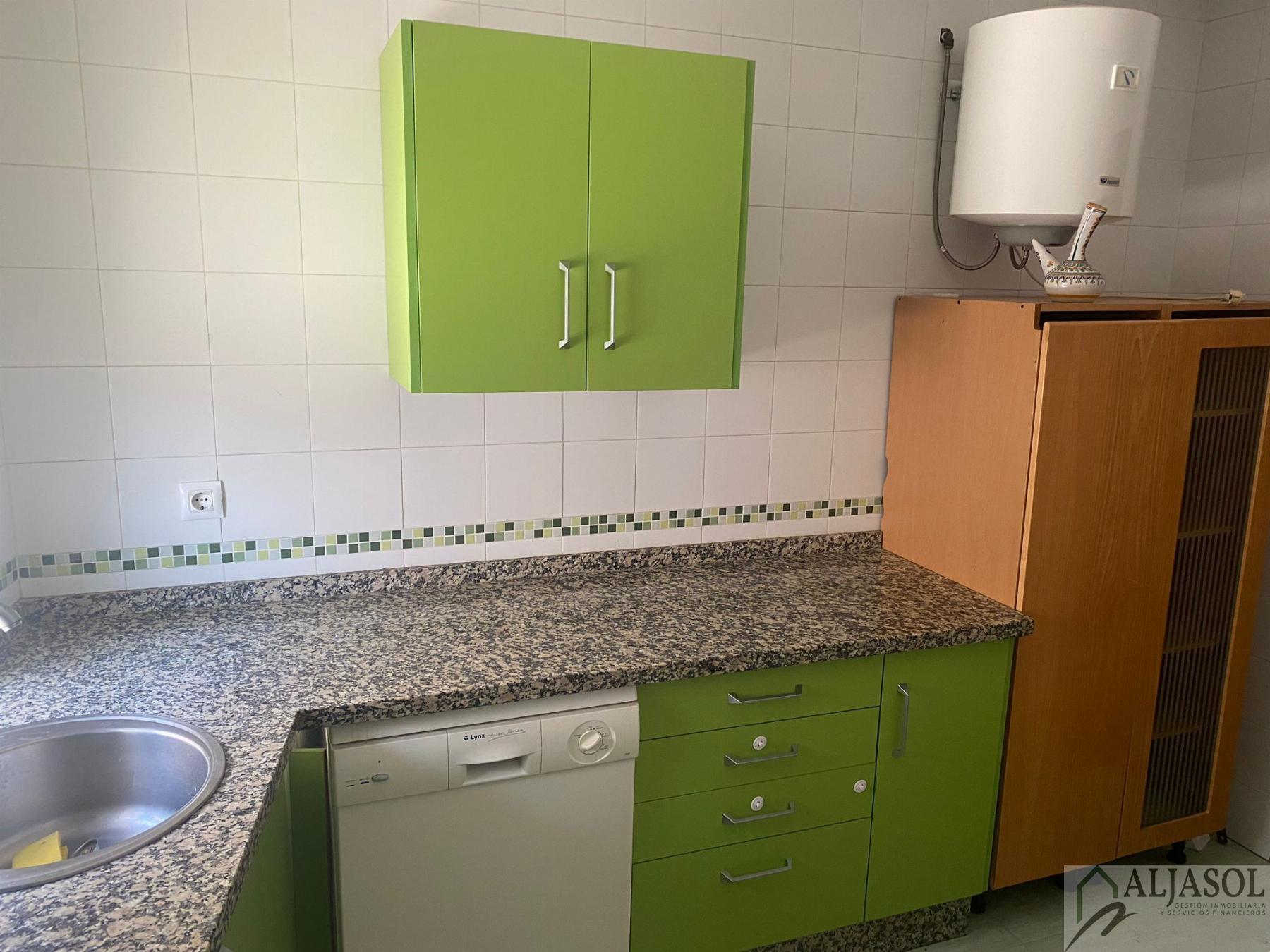 For sale of duplex in Guillena