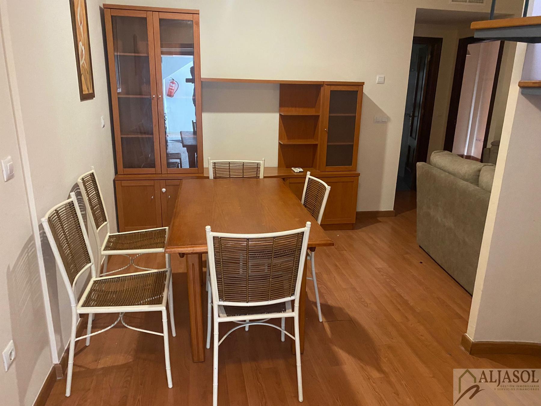 For sale of duplex in Guillena