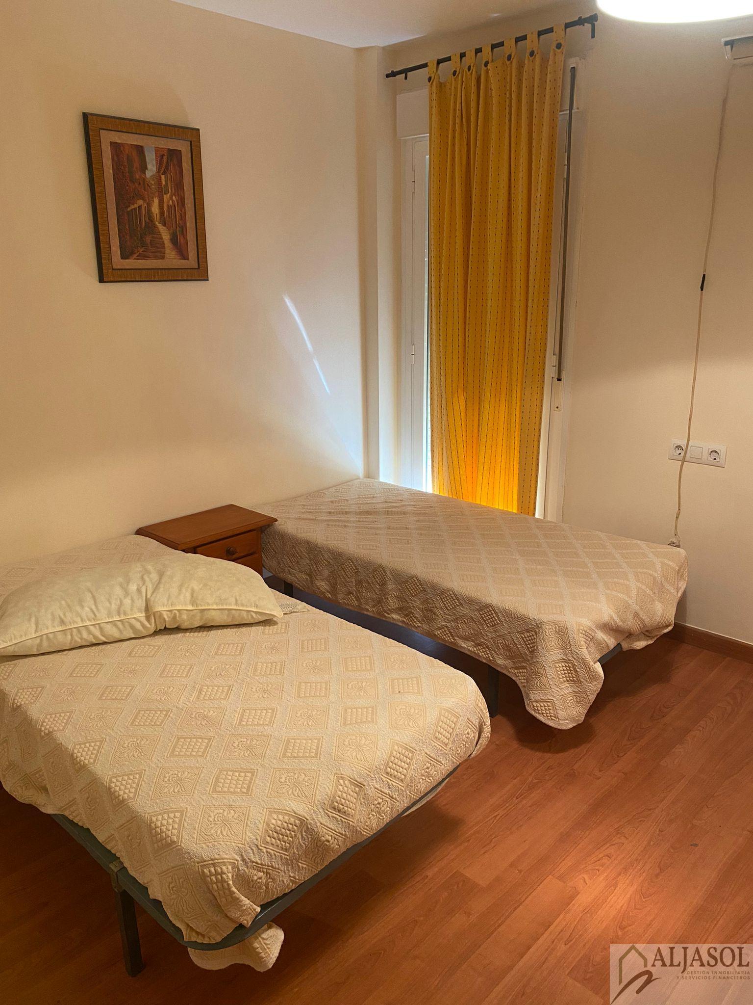 For sale of duplex in Guillena