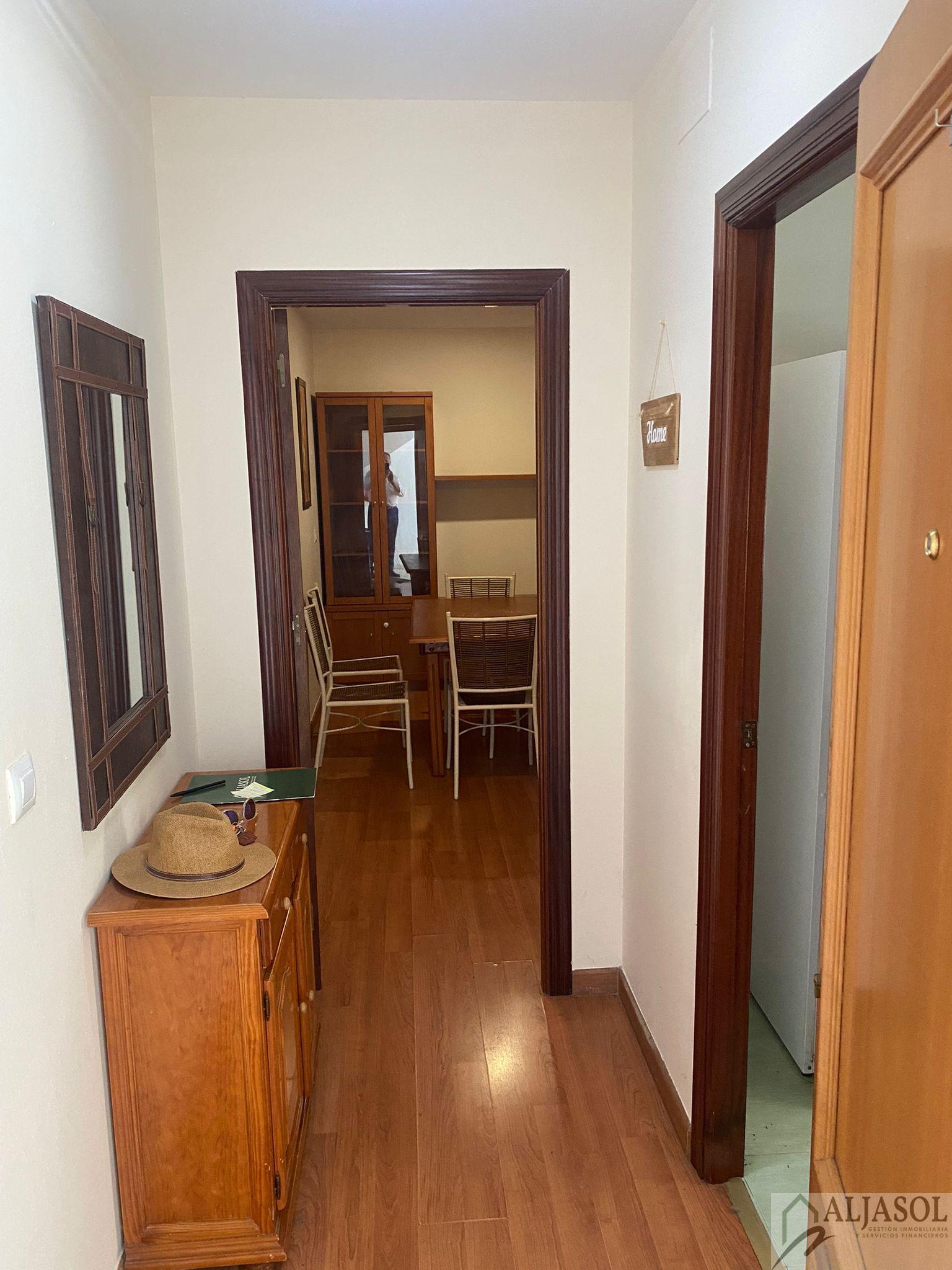 For sale of duplex in Guillena