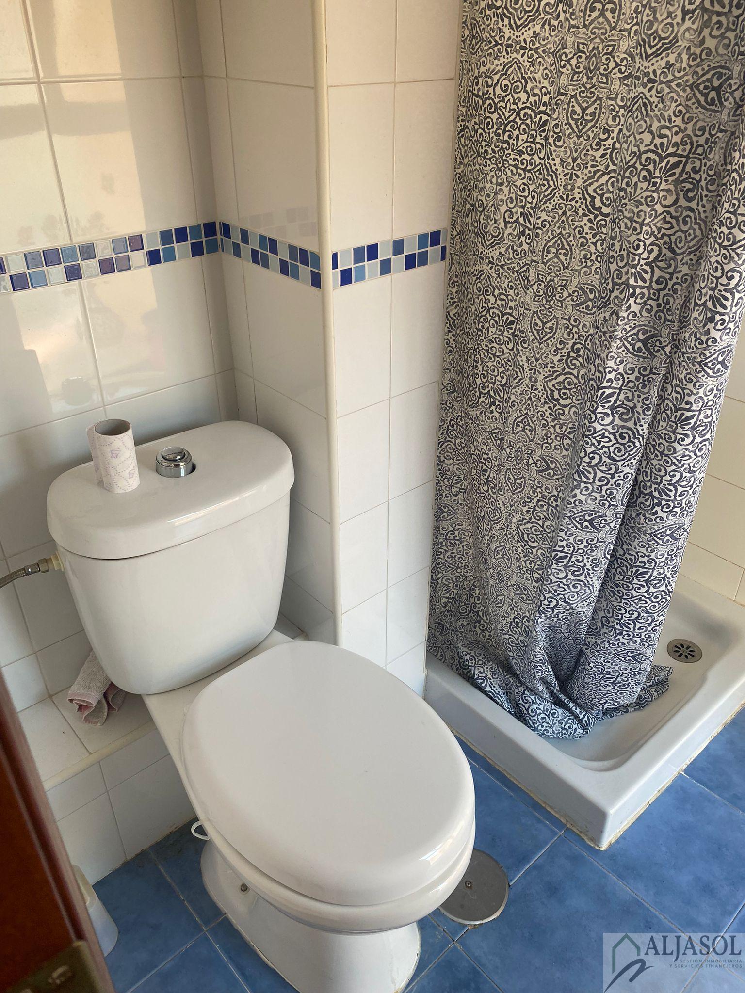 For sale of duplex in Guillena