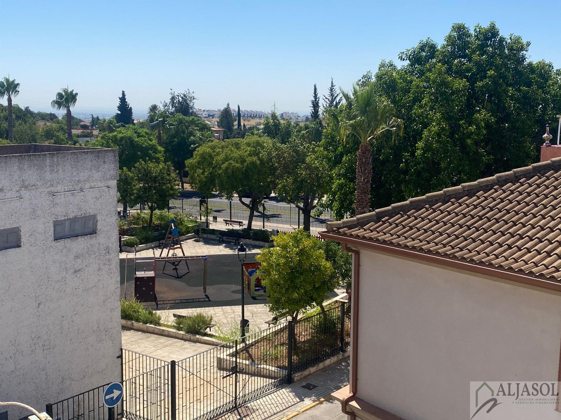 For sale of duplex in Guillena