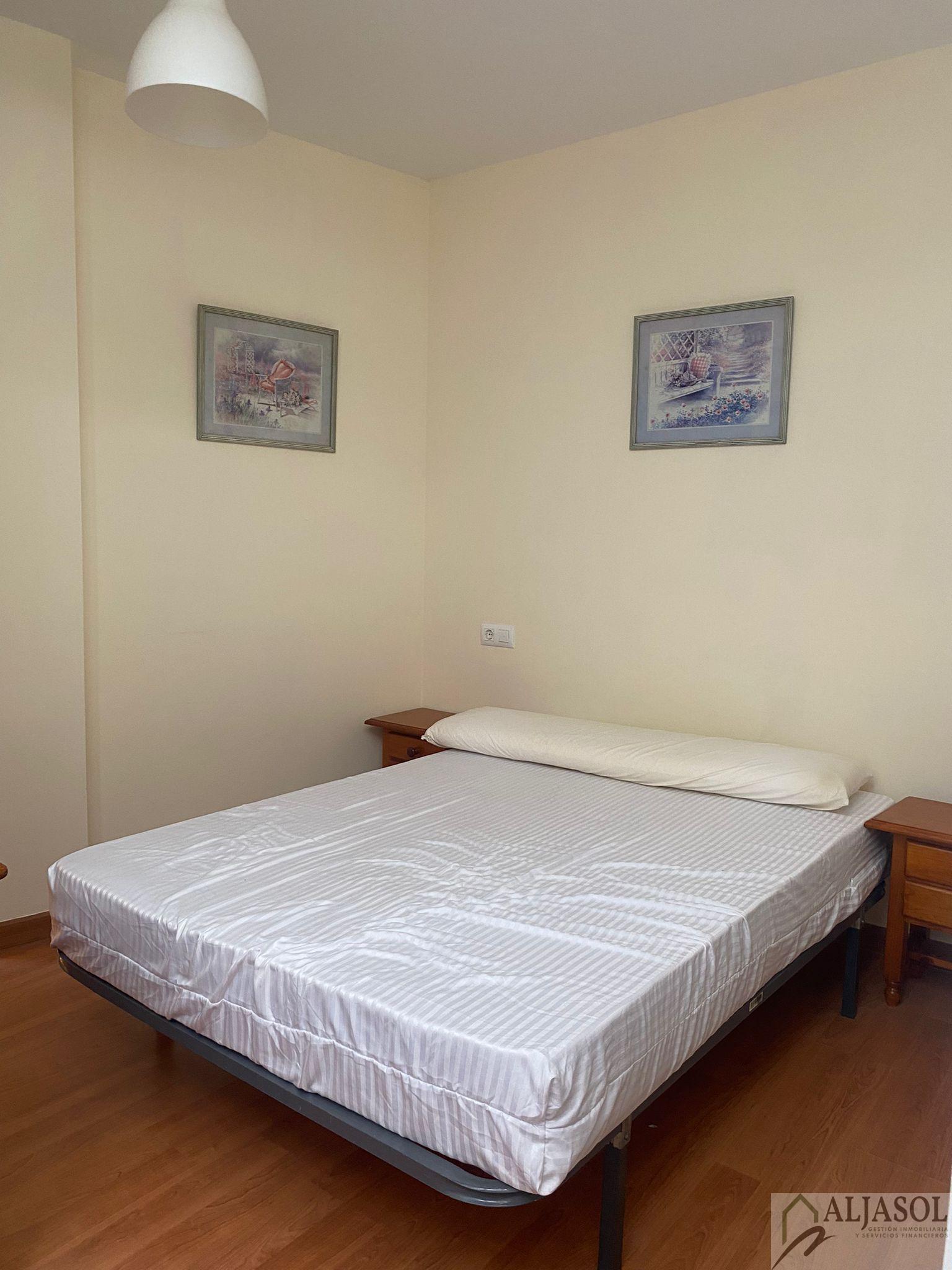 For sale of duplex in Guillena
