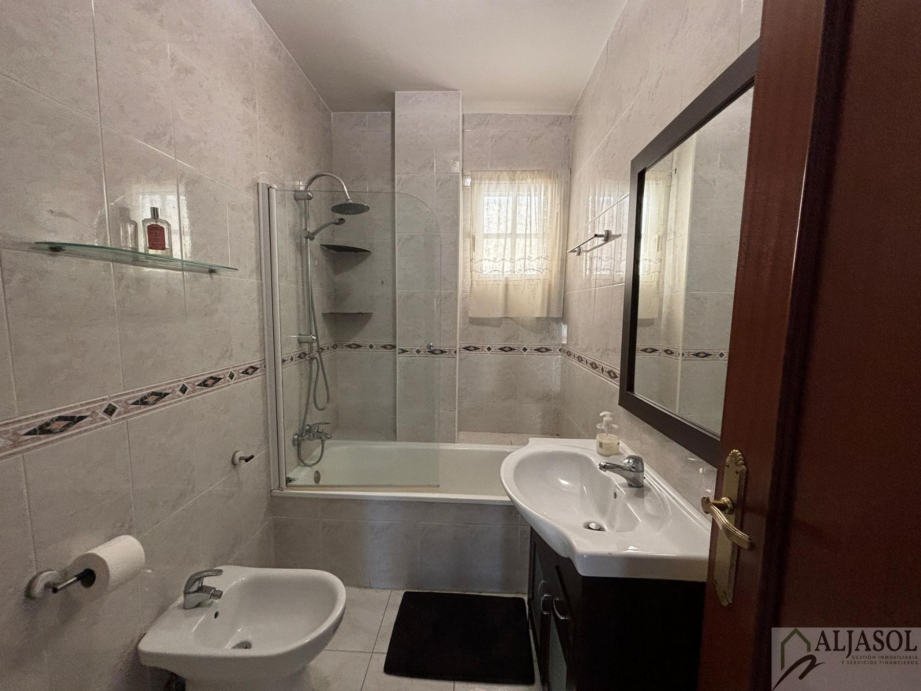 Venta de piso en Bollullos de la Mitación