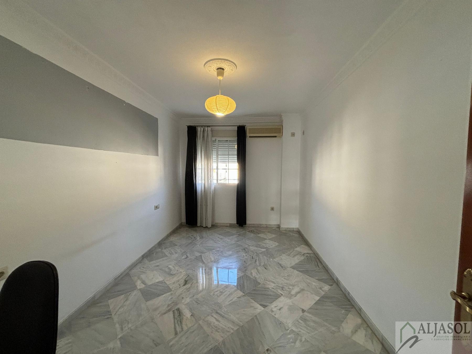 Venta de piso en Bollullos de la Mitación