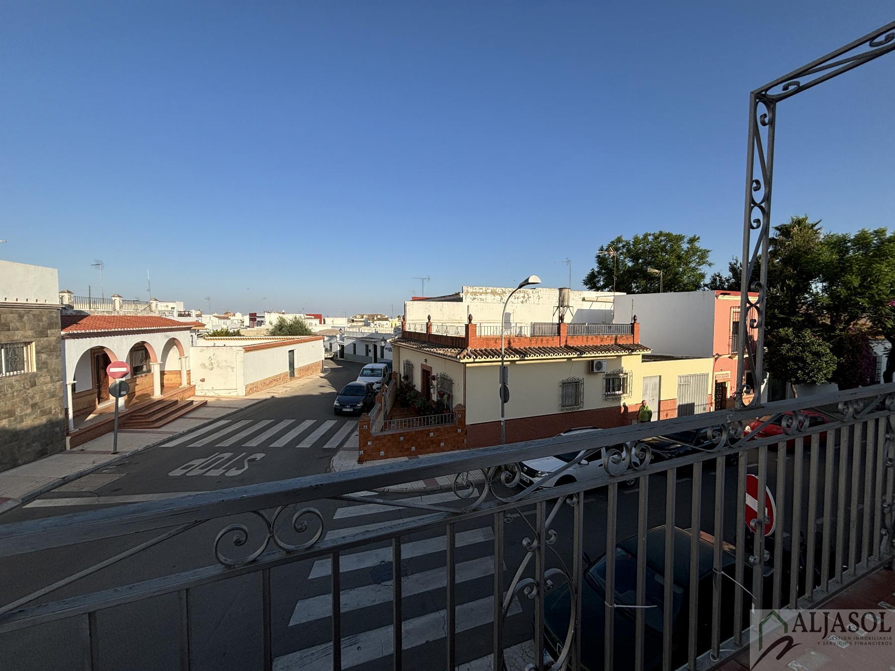 For sale of house in Bollullos de la Mitación