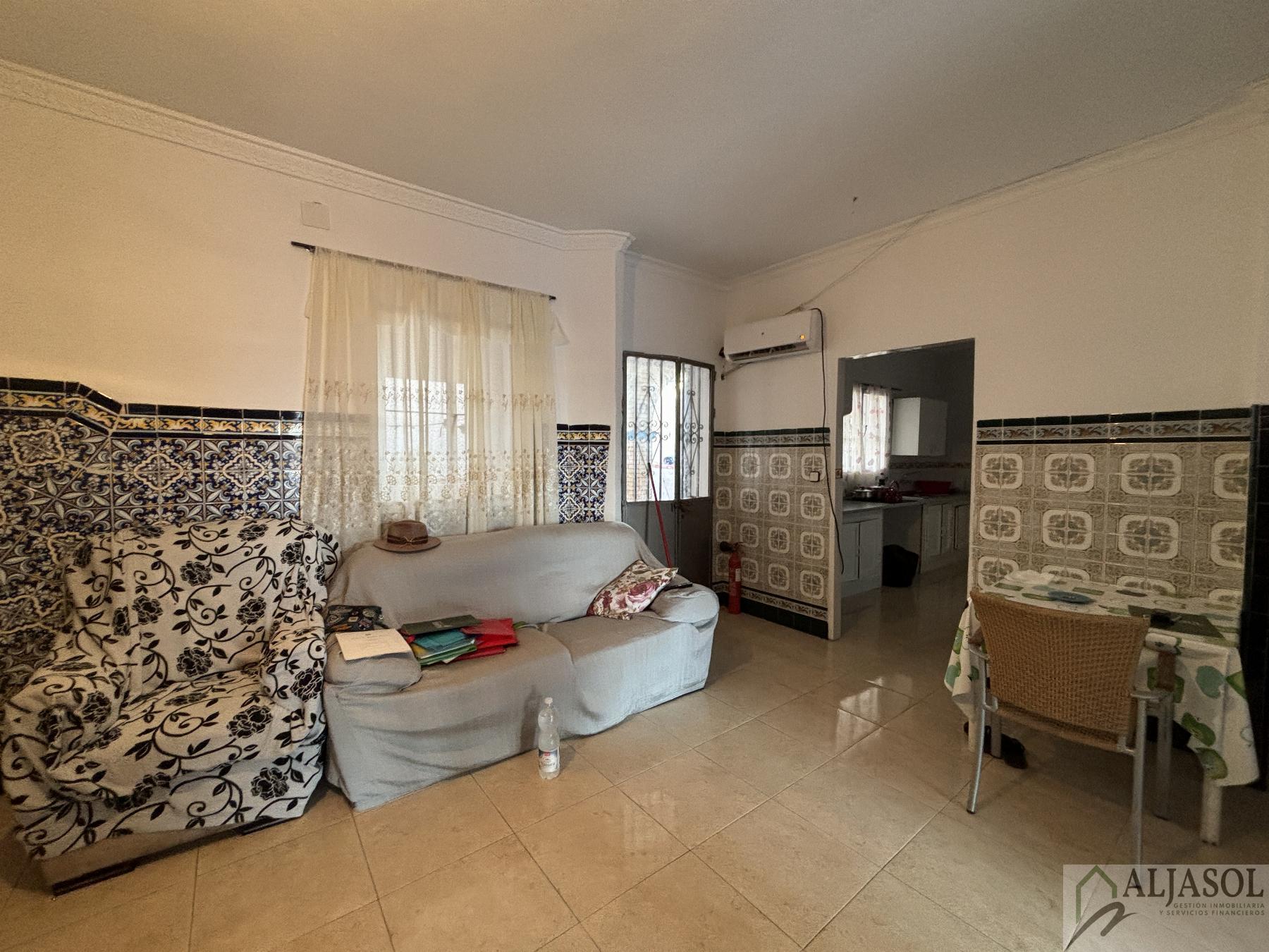 For sale of house in Bollullos de la Mitación