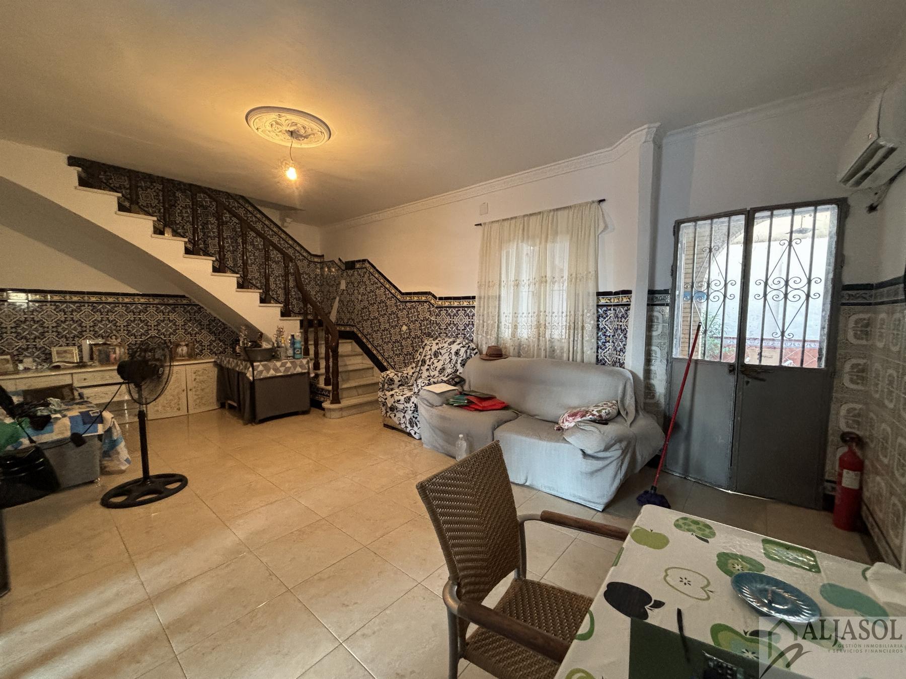 For sale of house in Bollullos de la Mitación