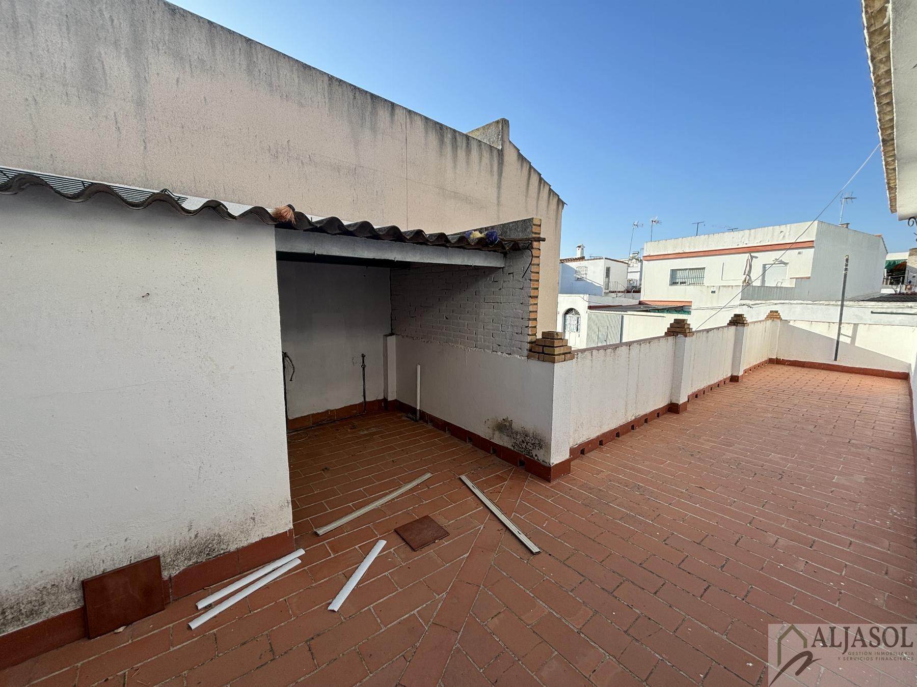 For sale of house in Bollullos de la Mitación