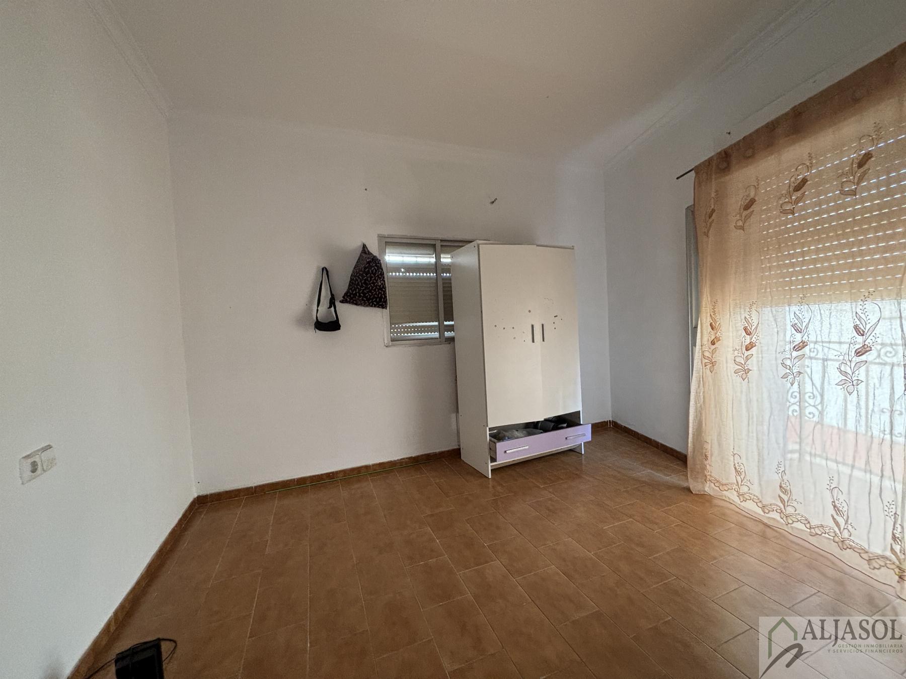 For sale of house in Bollullos de la Mitación