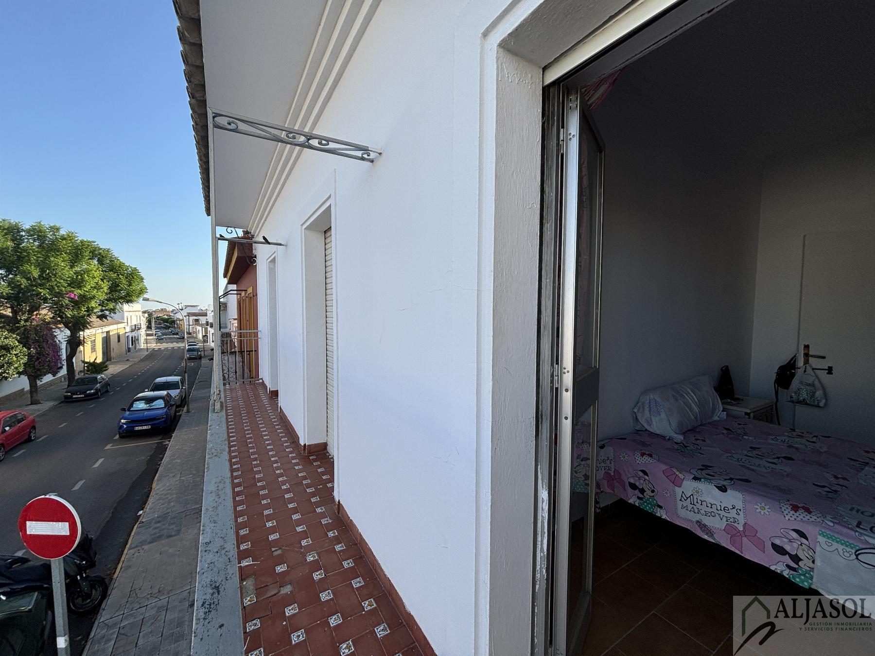 For sale of house in Bollullos de la Mitación