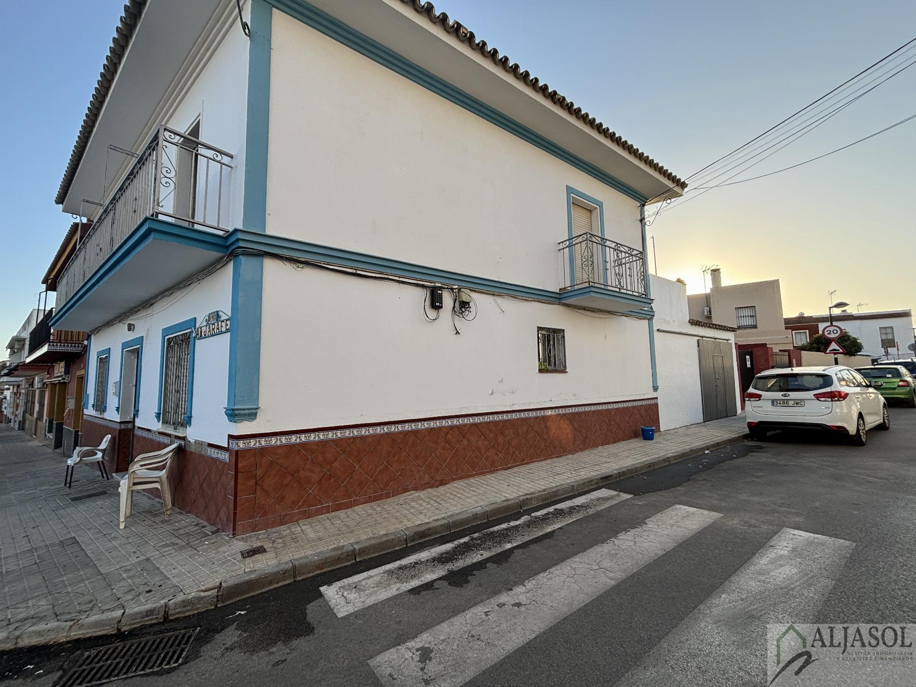 For sale of house in Bollullos de la Mitación