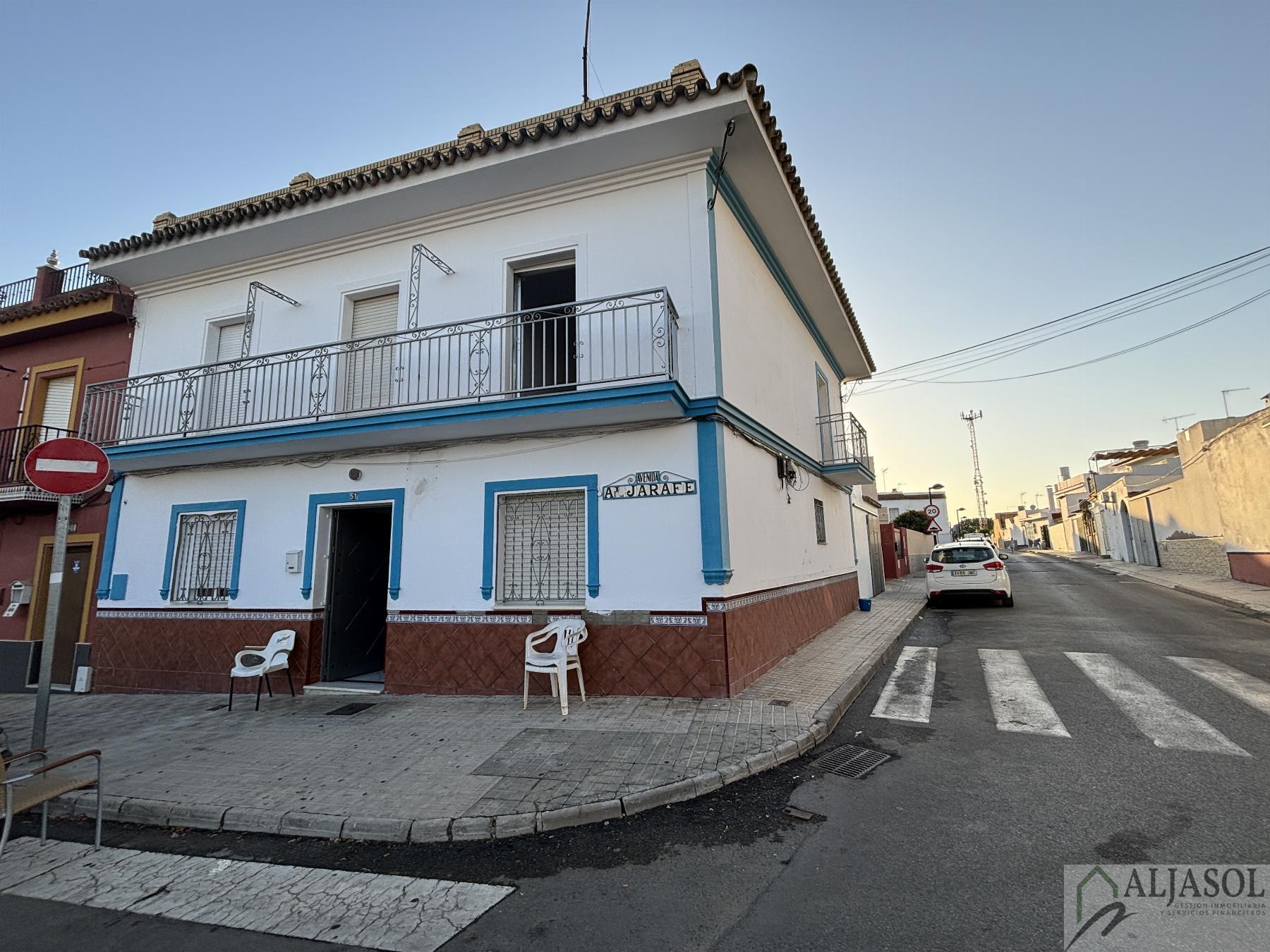 For sale of house in Bollullos de la Mitación