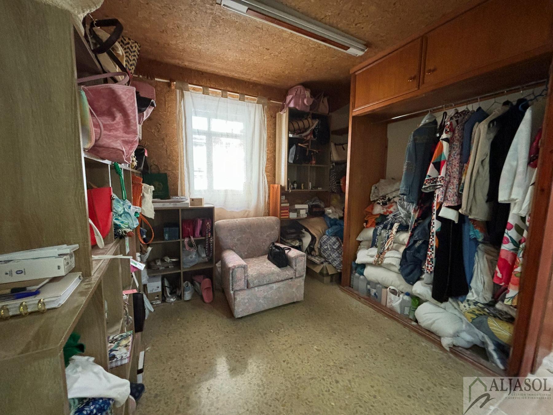 For sale of flat in San Juan de Aznalfarache
