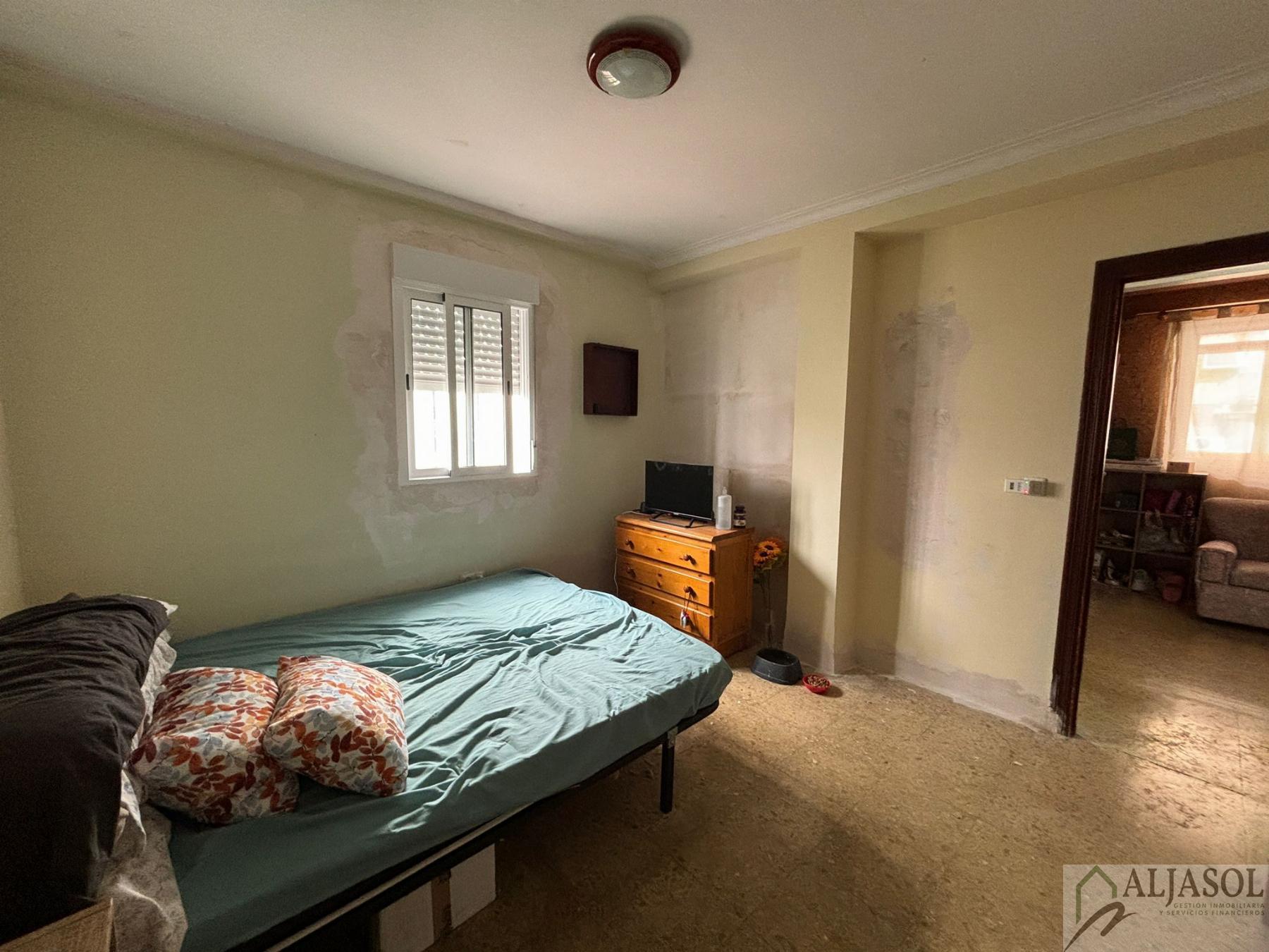 For sale of flat in San Juan de Aznalfarache