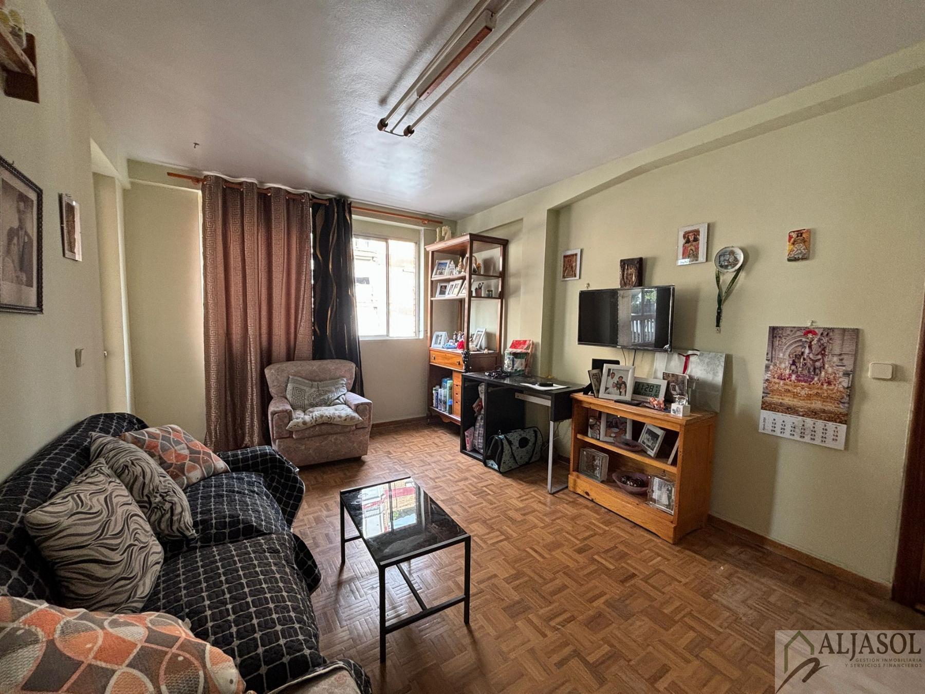 For sale of flat in San Juan de Aznalfarache
