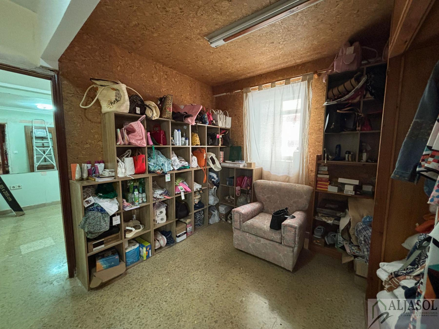 For sale of flat in San Juan de Aznalfarache