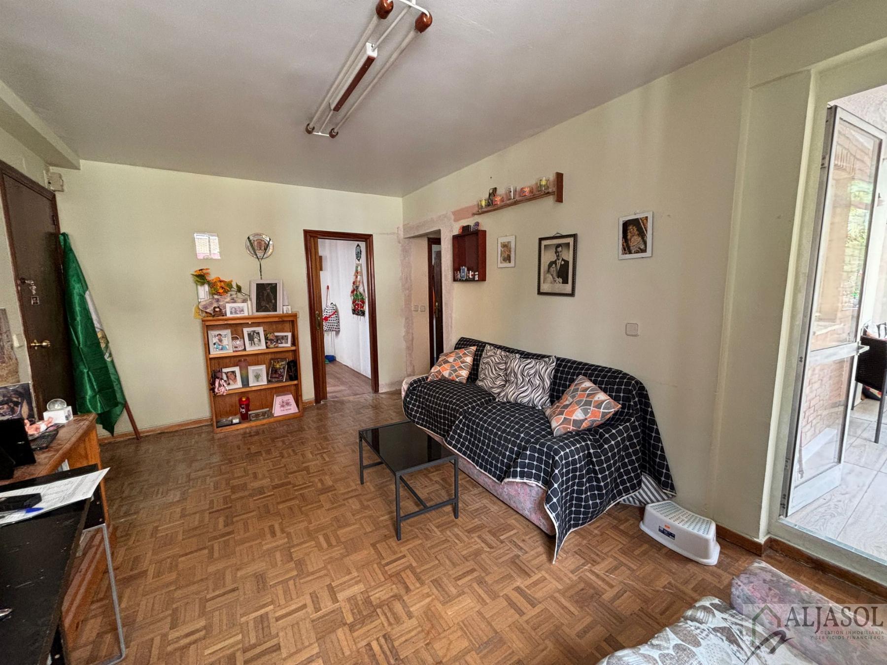 For sale of flat in San Juan de Aznalfarache
