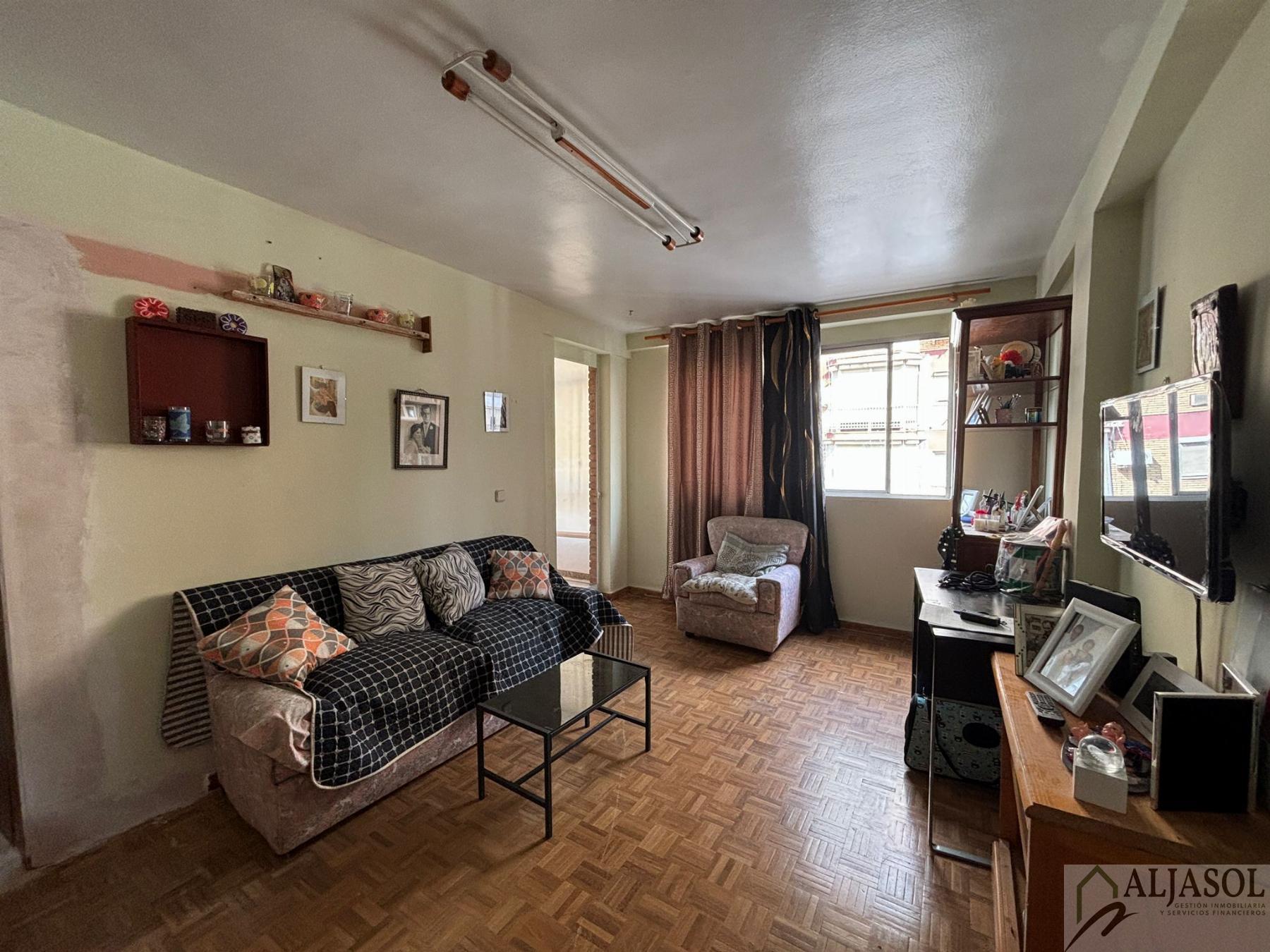 For sale of flat in San Juan de Aznalfarache